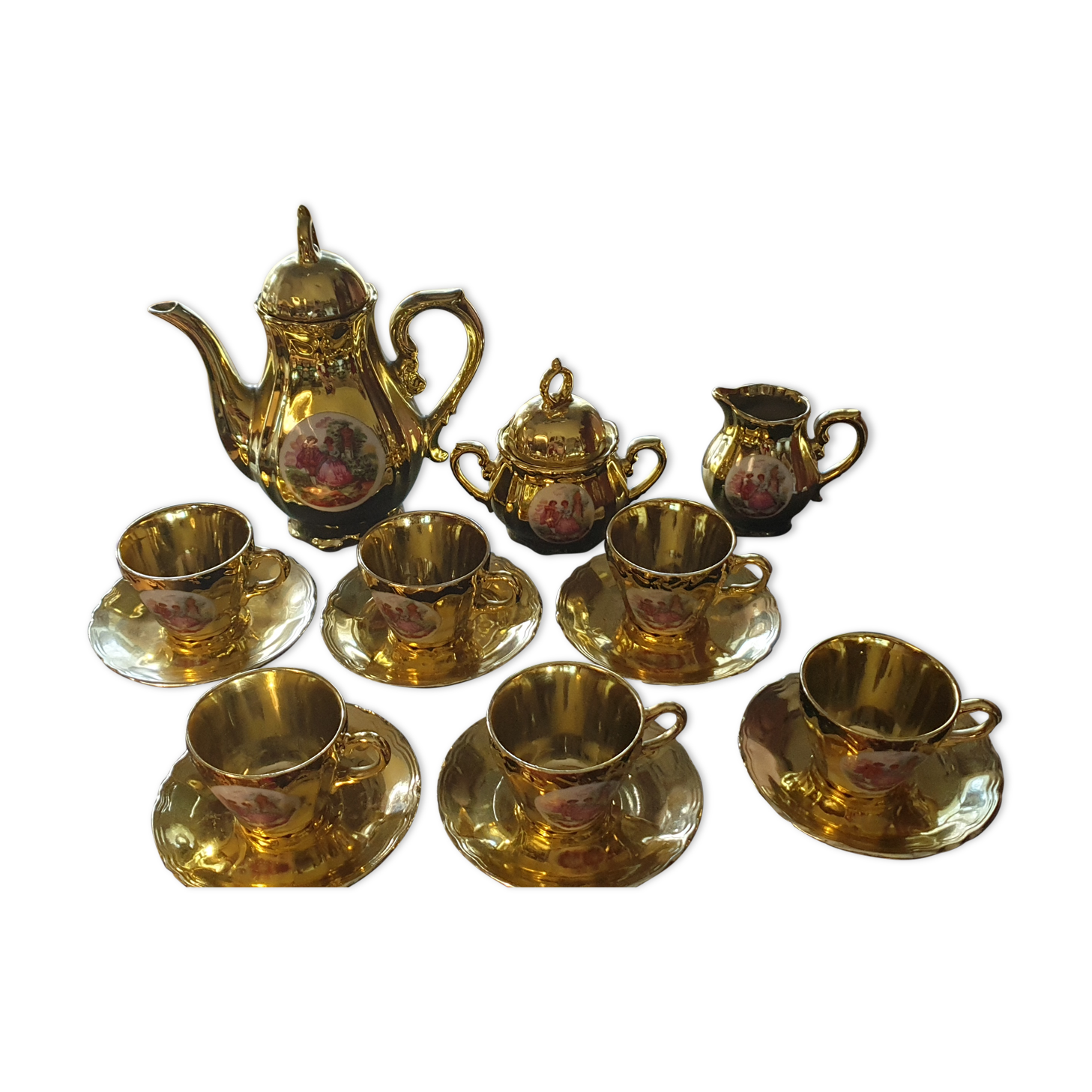 Service at cafe bavarian porcelain golden