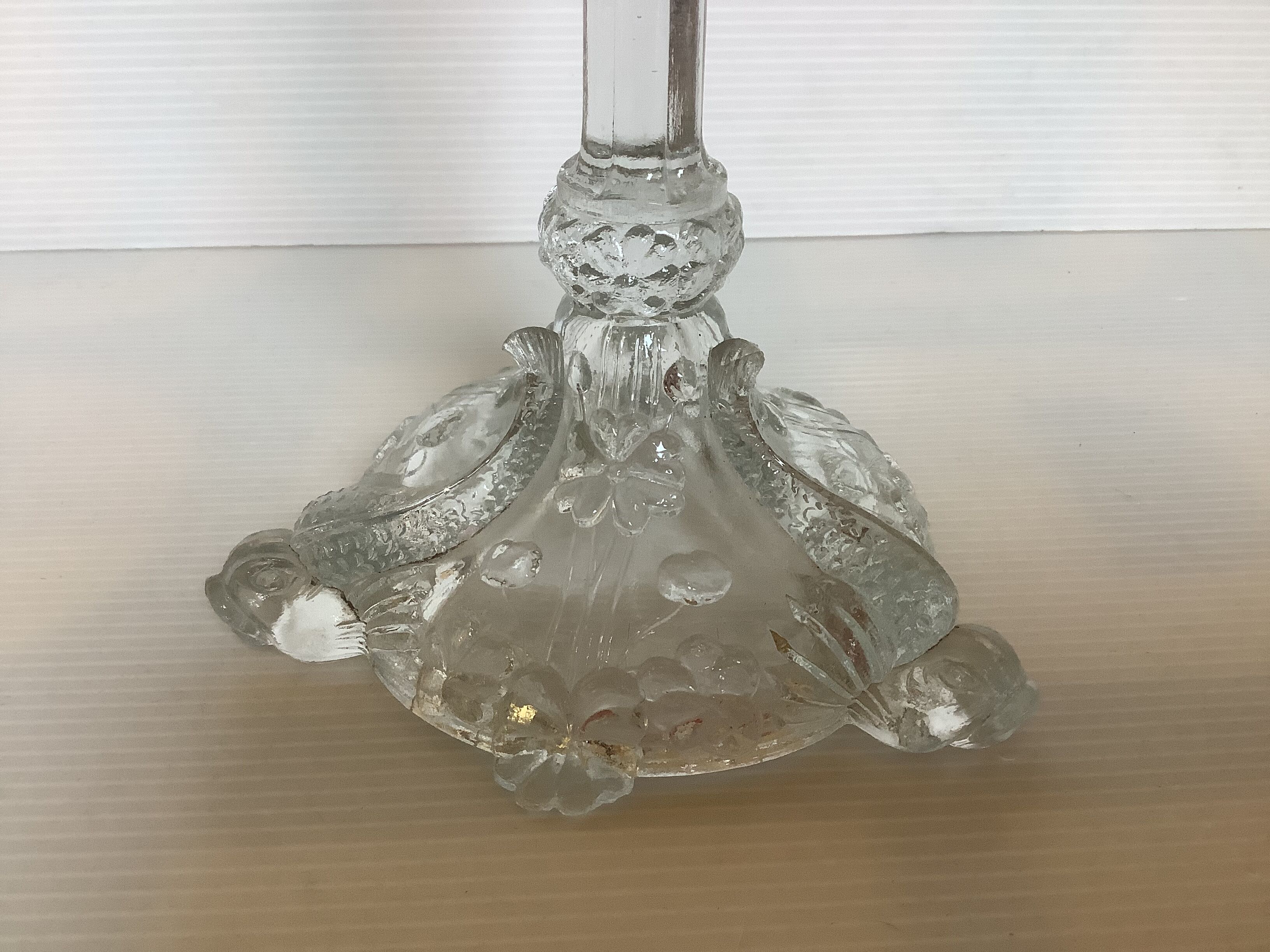 Molded glass candle holder thick fish and flowers