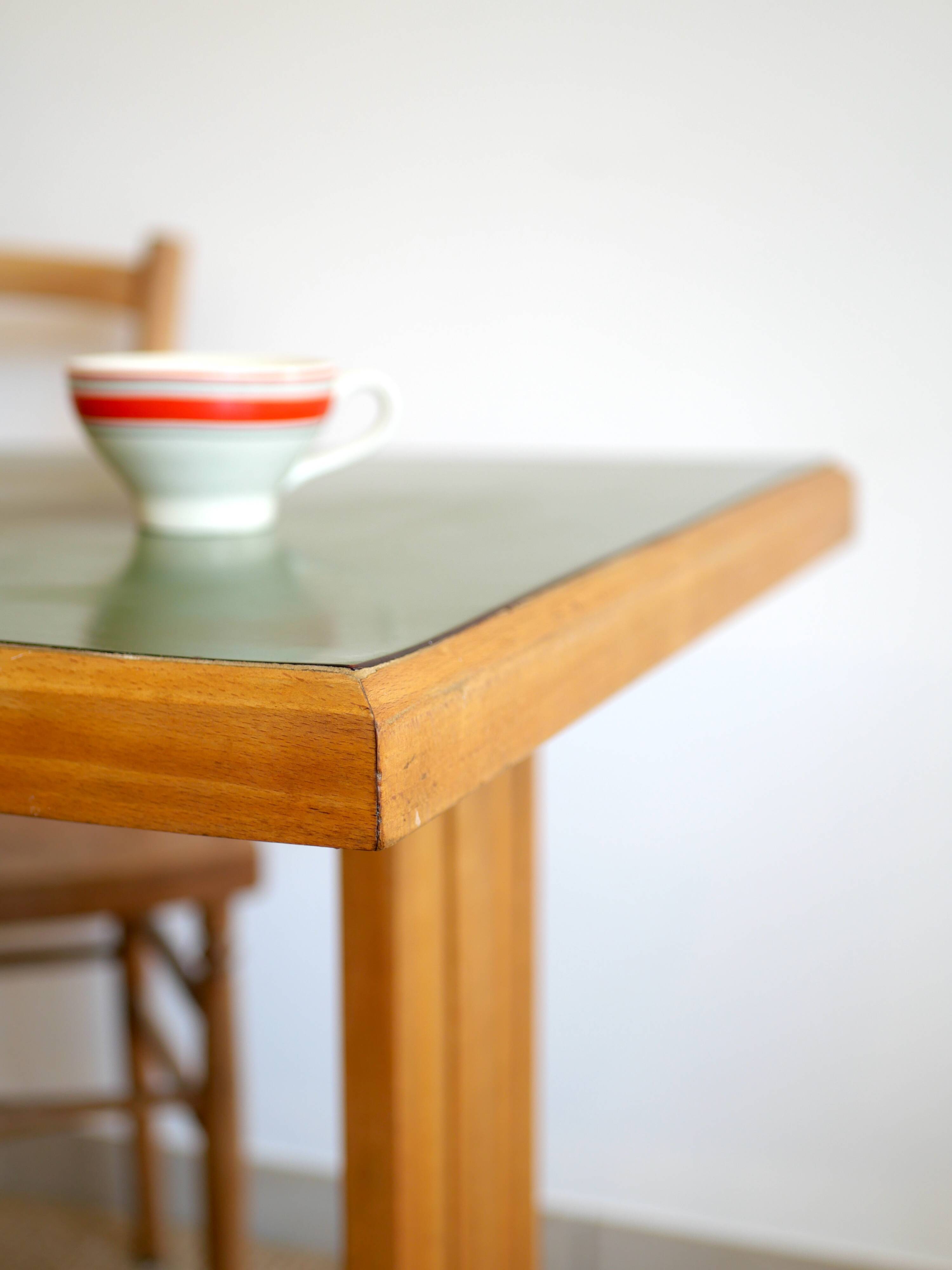 Bistro table and its two 1950s chairs