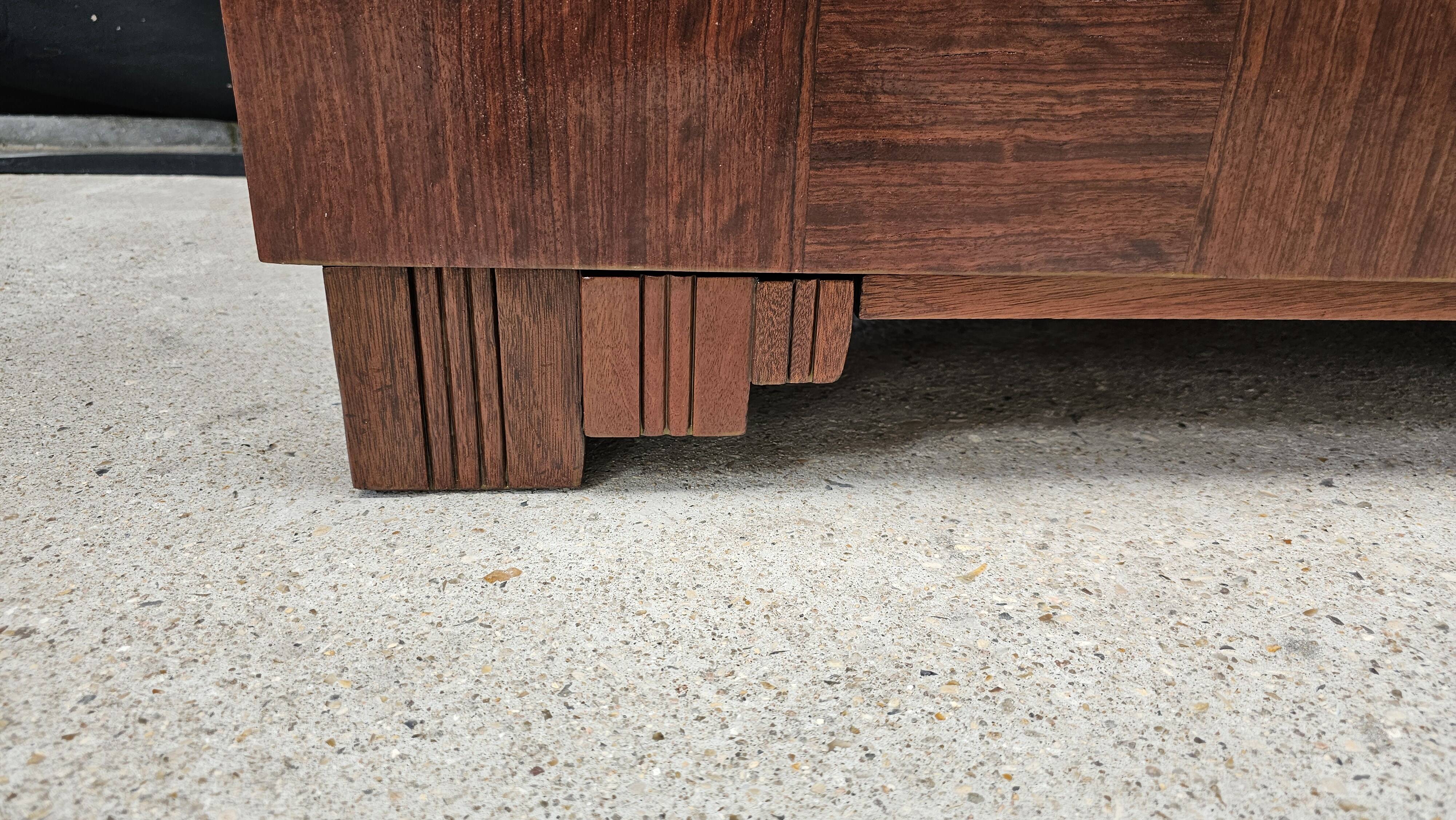 Art Deco buffet by Saddier & Fils in solid rosewood and veneer.