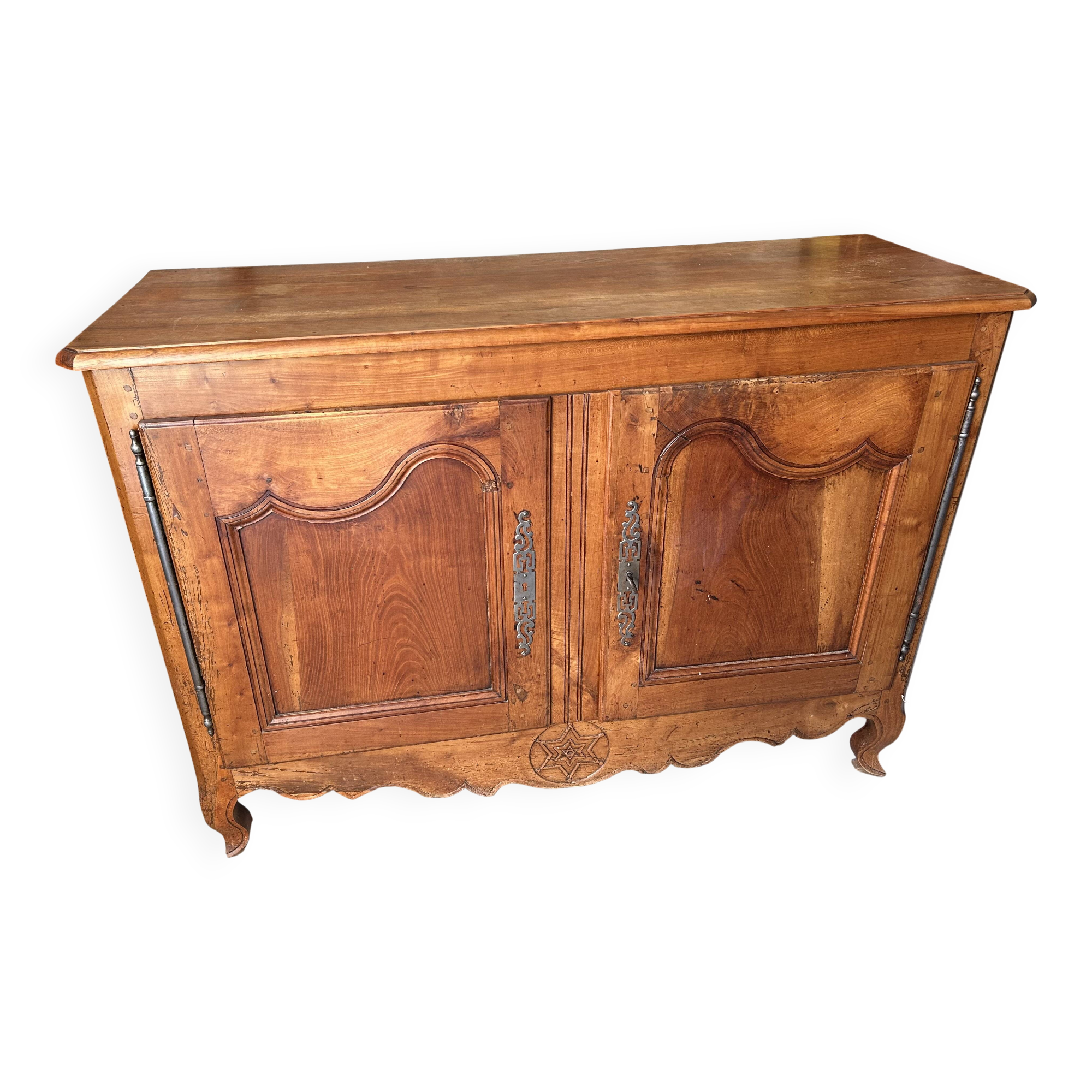 Low sideboard