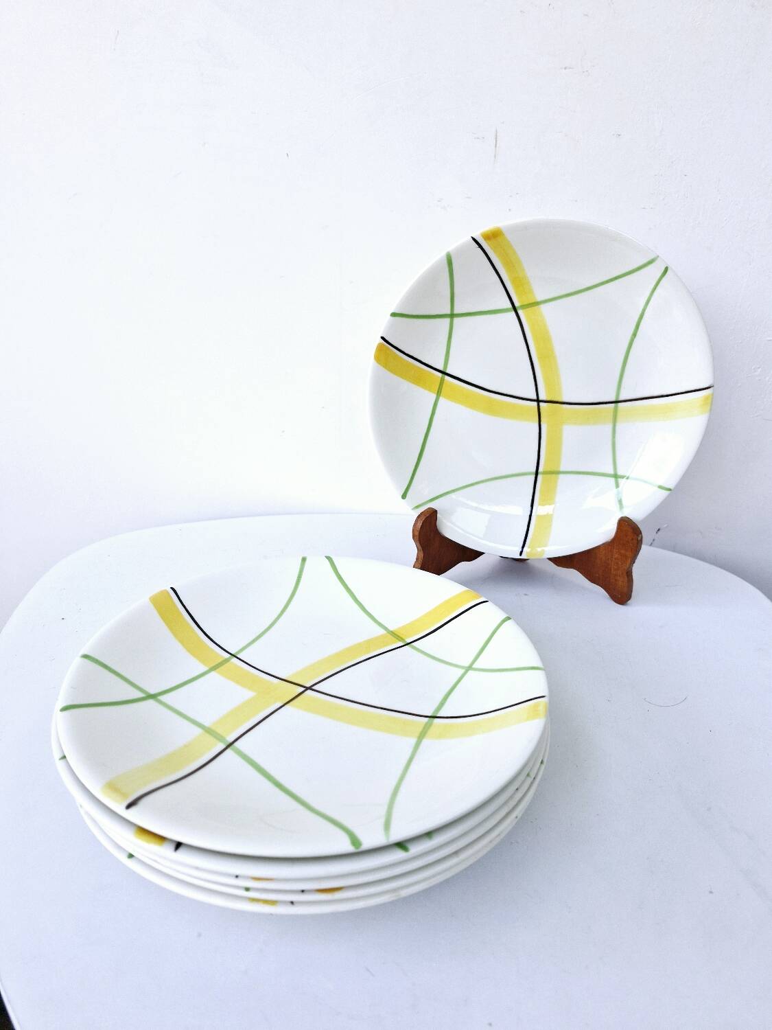 6 Vintage Gien Flat Plates Sarabande Model