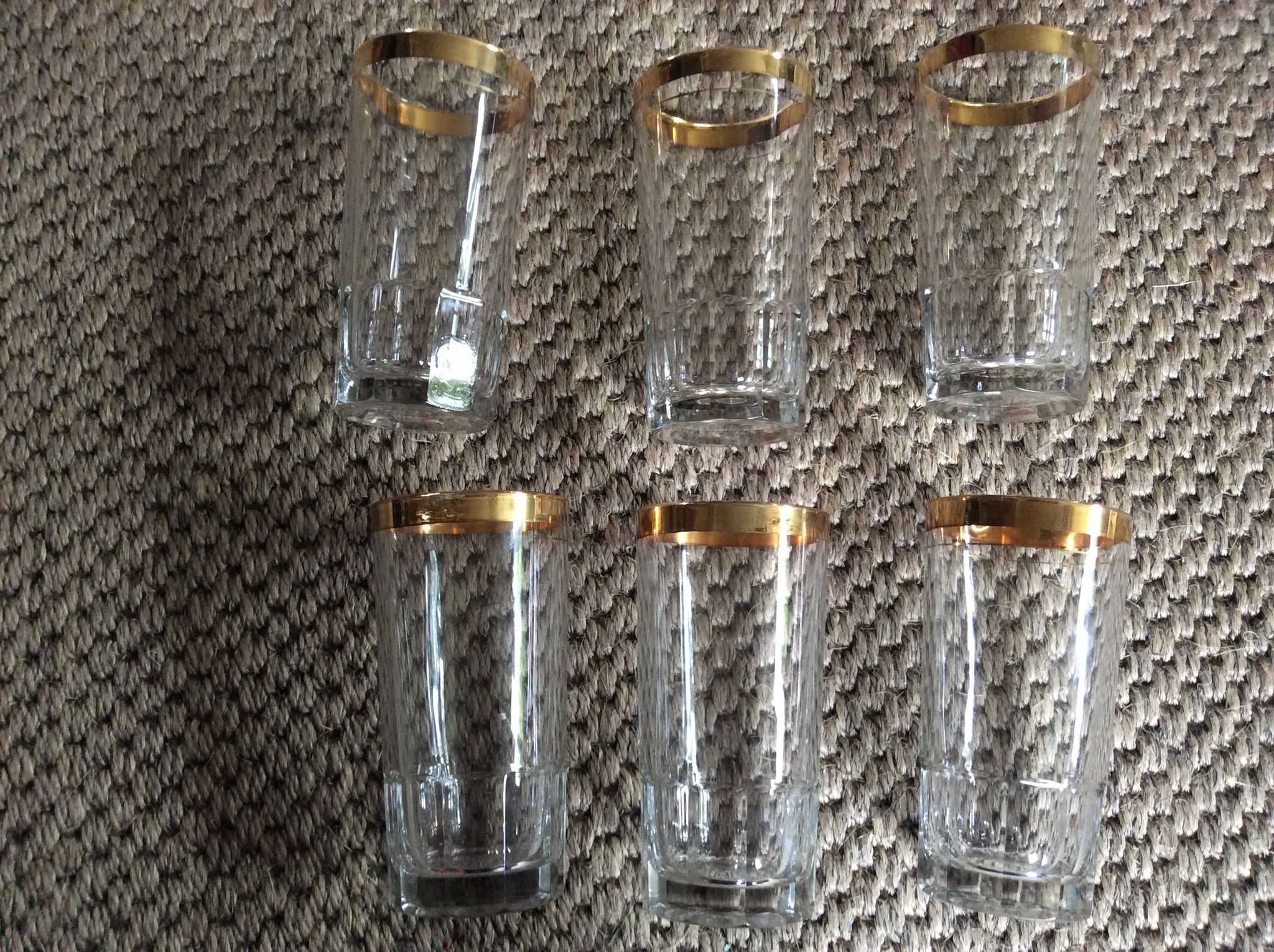 Series of 6 vintage glasses