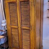 Indian wardrobe Rajasthan yellow, with clerestory