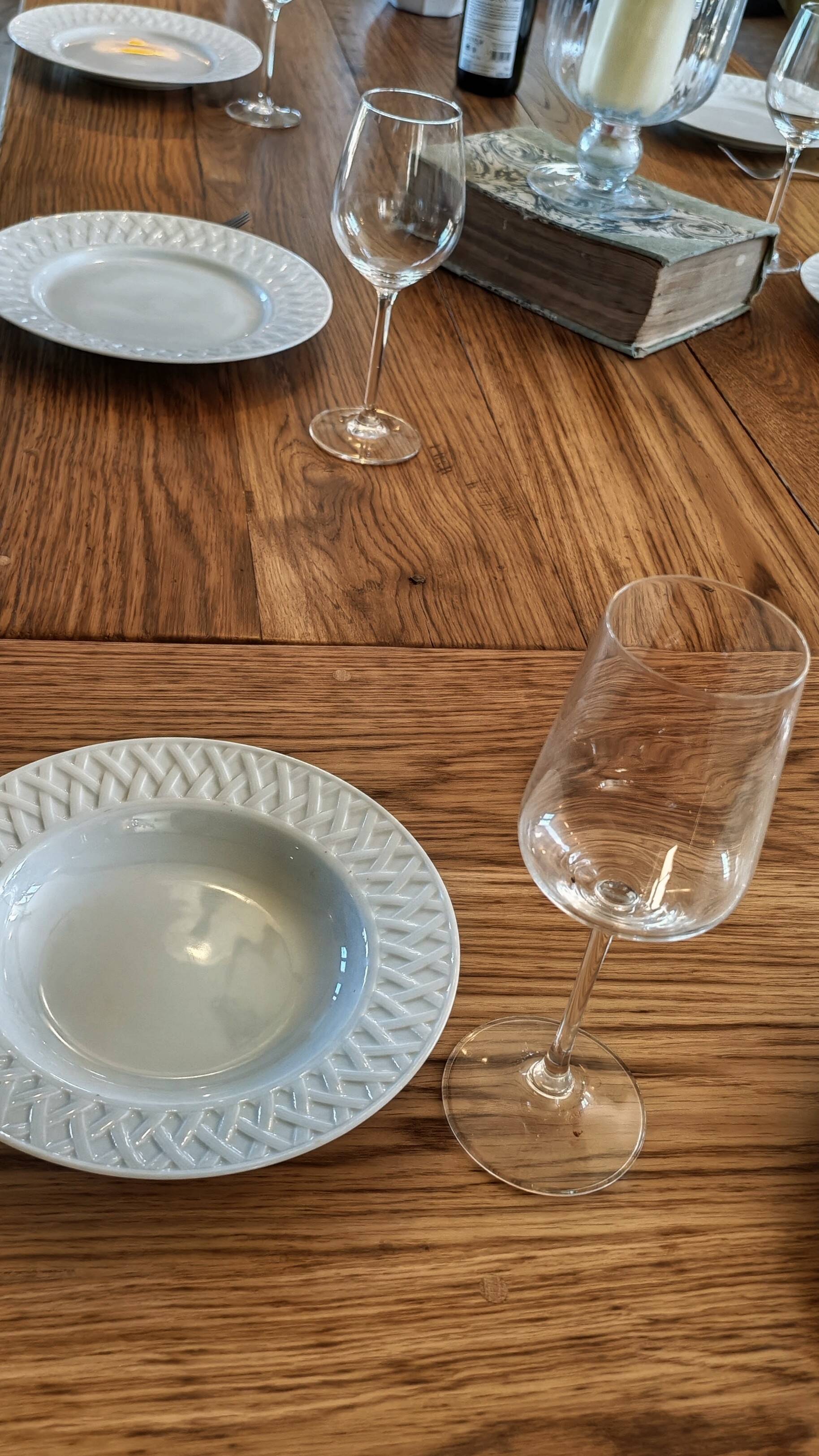 Table de ferme en chêne massif ,2 tiroirs, 2 rallonges,