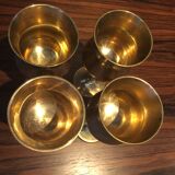 4 verres à vins en laiton