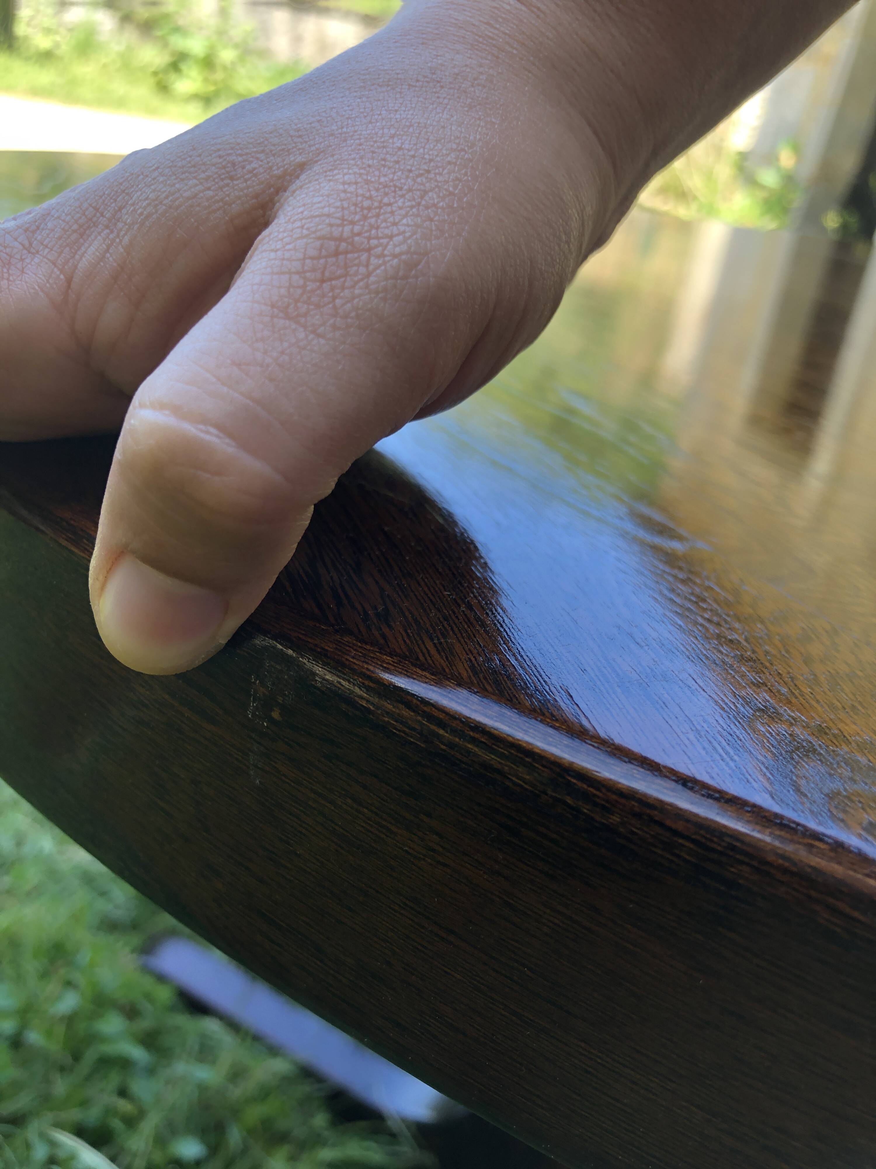 Baumann oval table with extensions