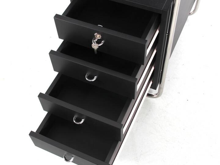 COMACINA office by Piero BOTTONI