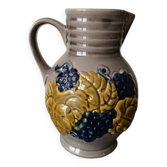 Pitcher