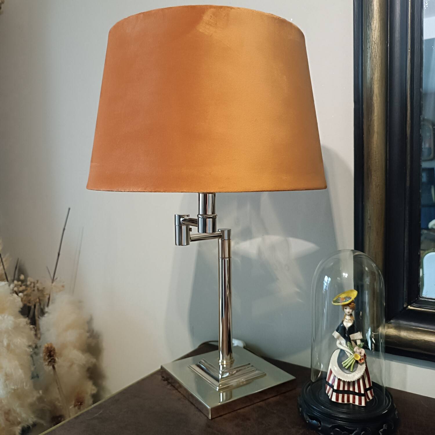 BRASS LIVING ROOM LAMP