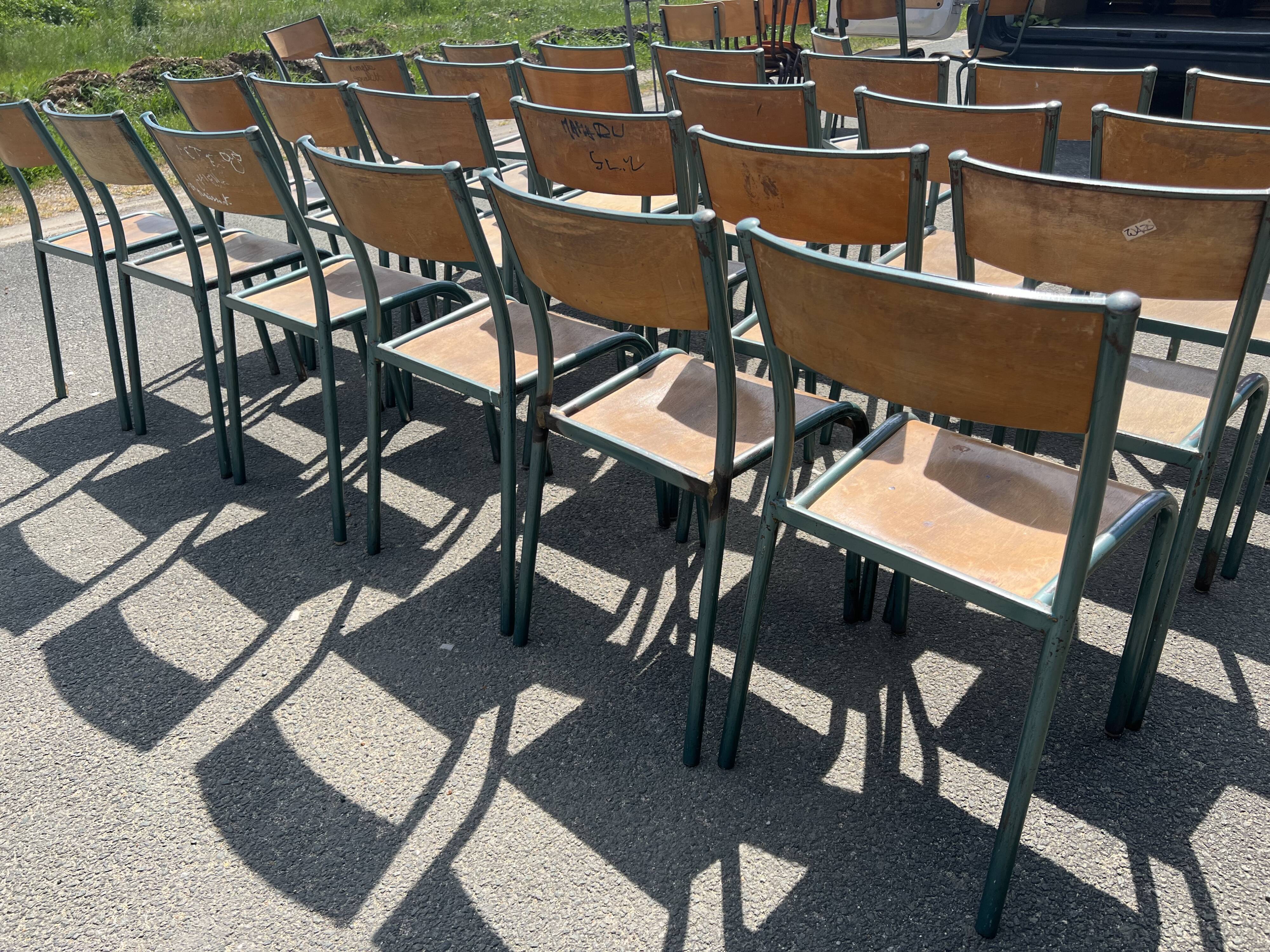Set of 25 old Mullca school chairs model 510.