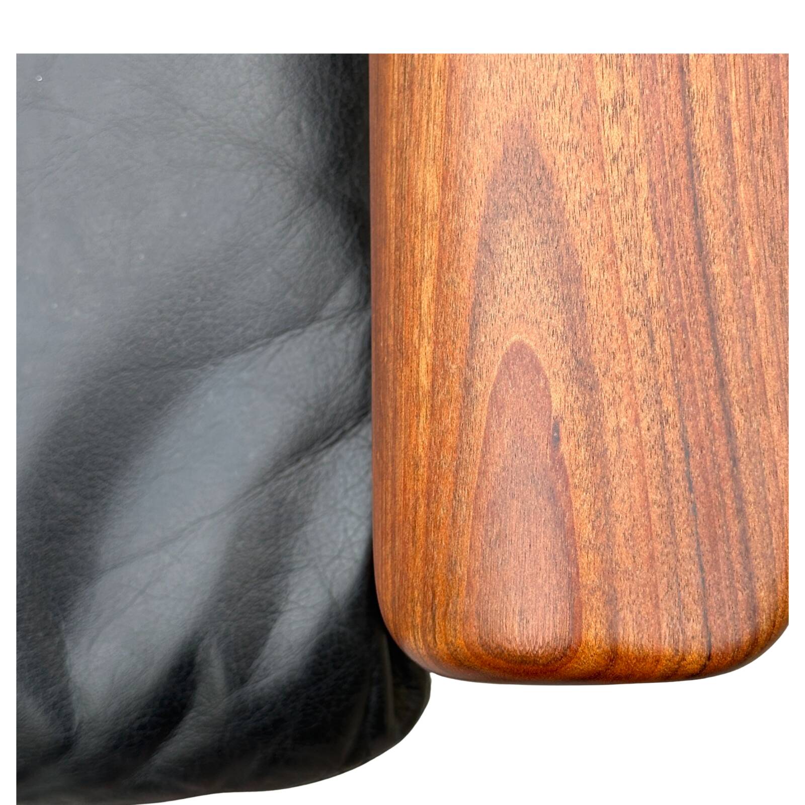 Scandinavian armchair in black leather and teak - 1960s