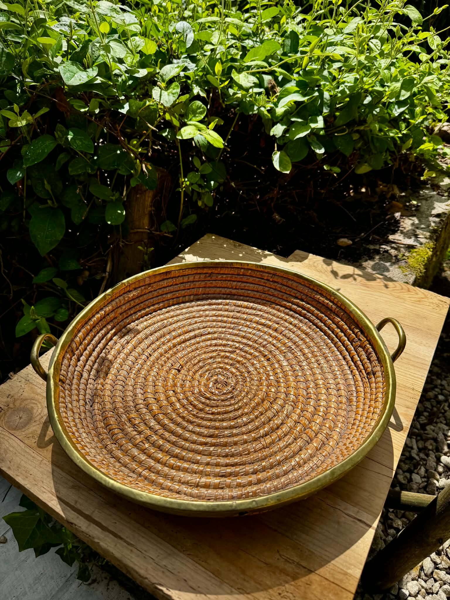 Wicker and brass table centrepiece in the style of Gabriella Crespi from the 1960s.