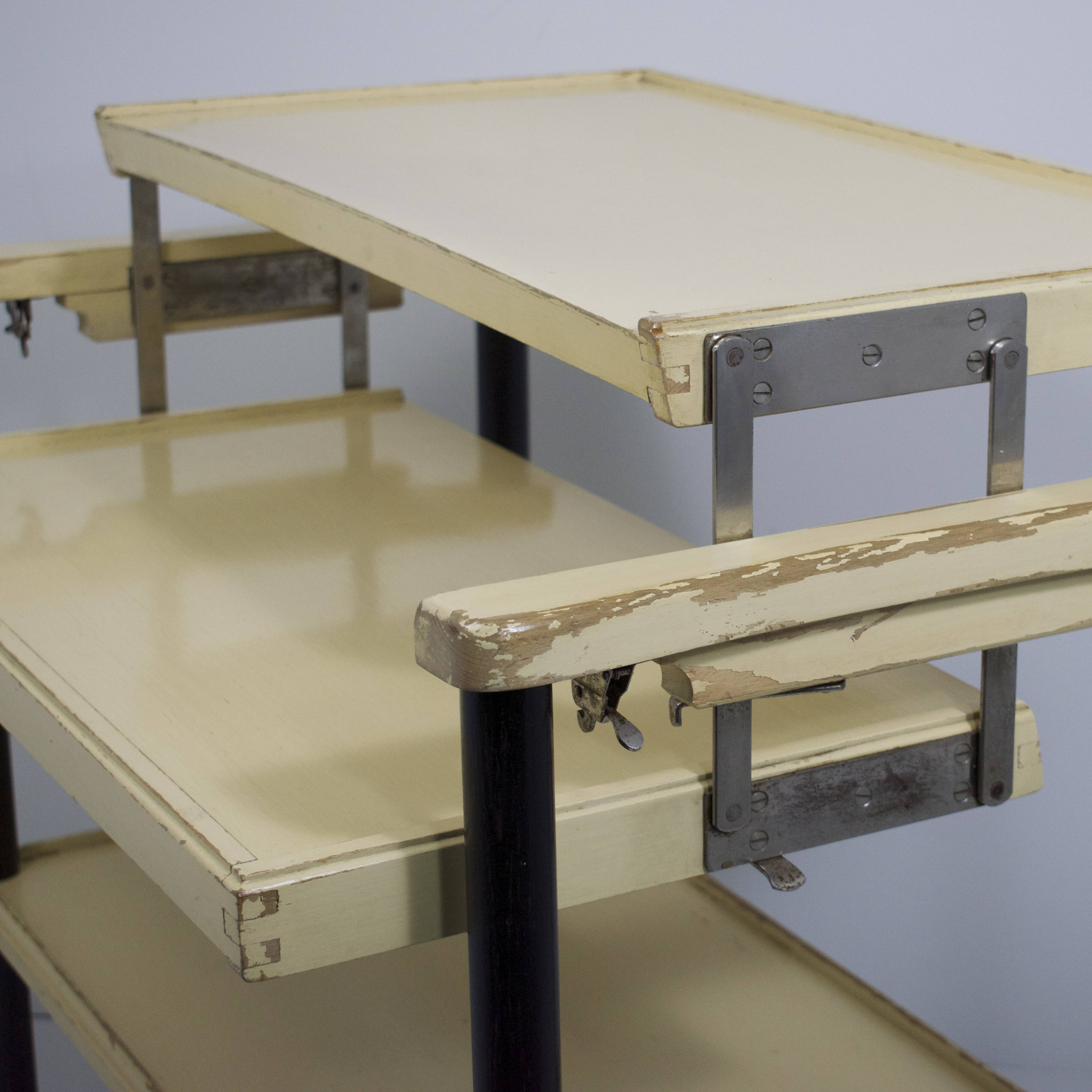 Gruco brand 3 trays served as a 1930s system, DRGM