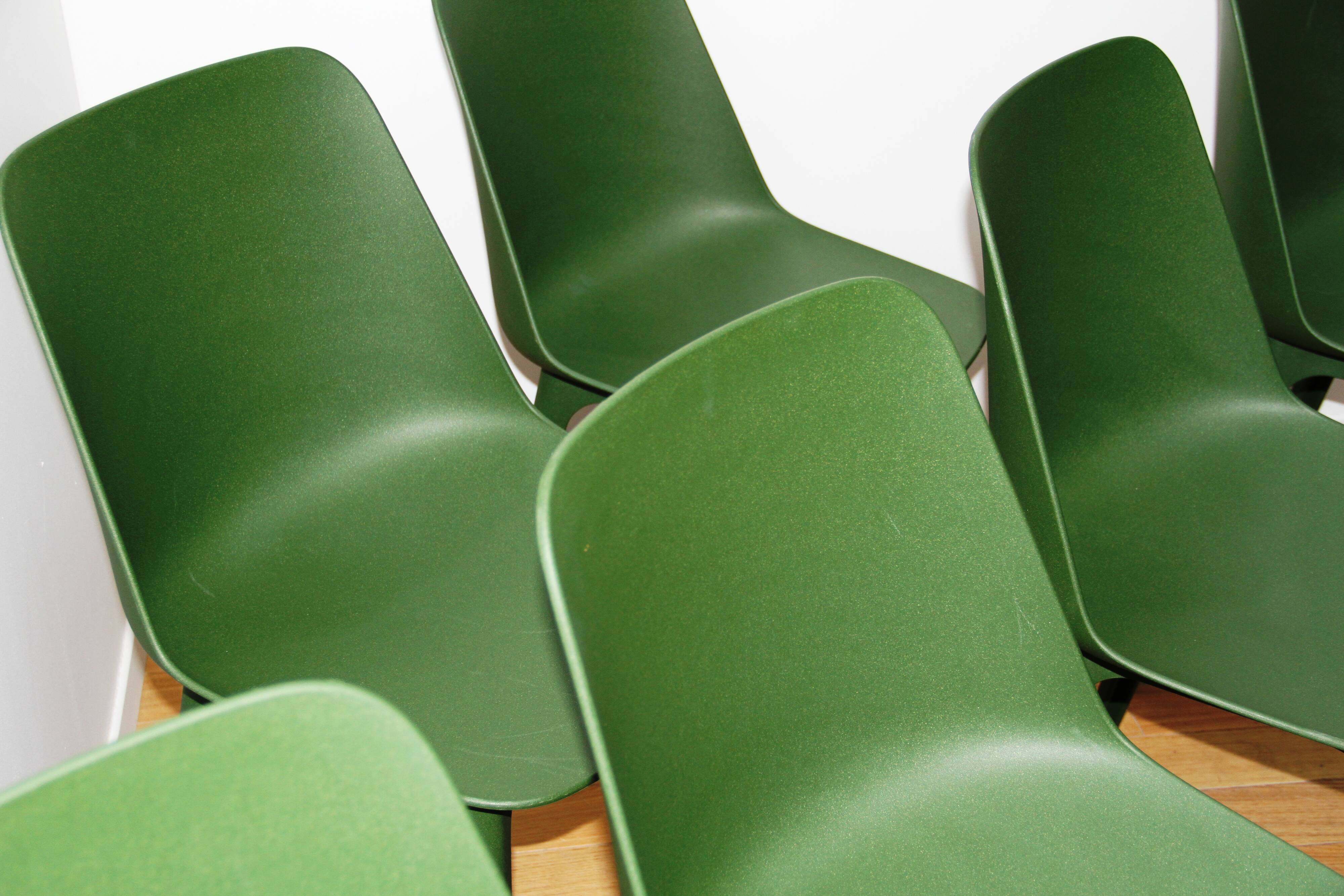 Suite of 6 Remax chairs