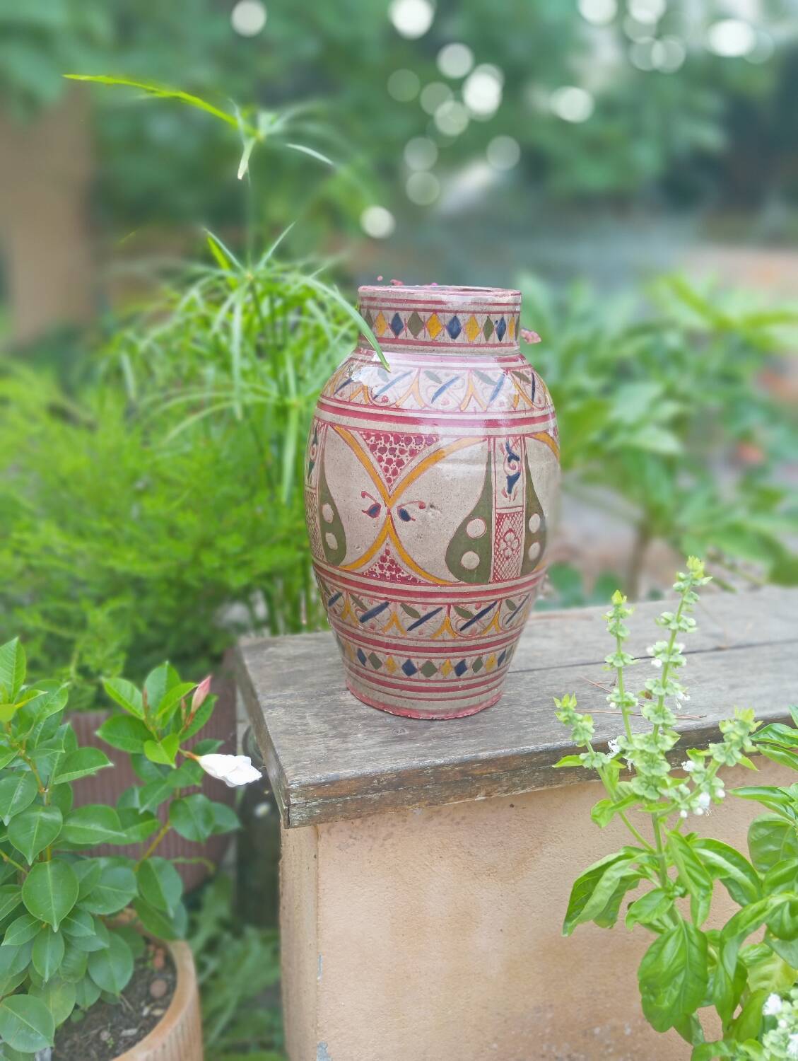 Berber terracotta vase, Moroccan craftsmanship, vintage 1980