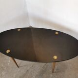 Oval coffee table in black opaline