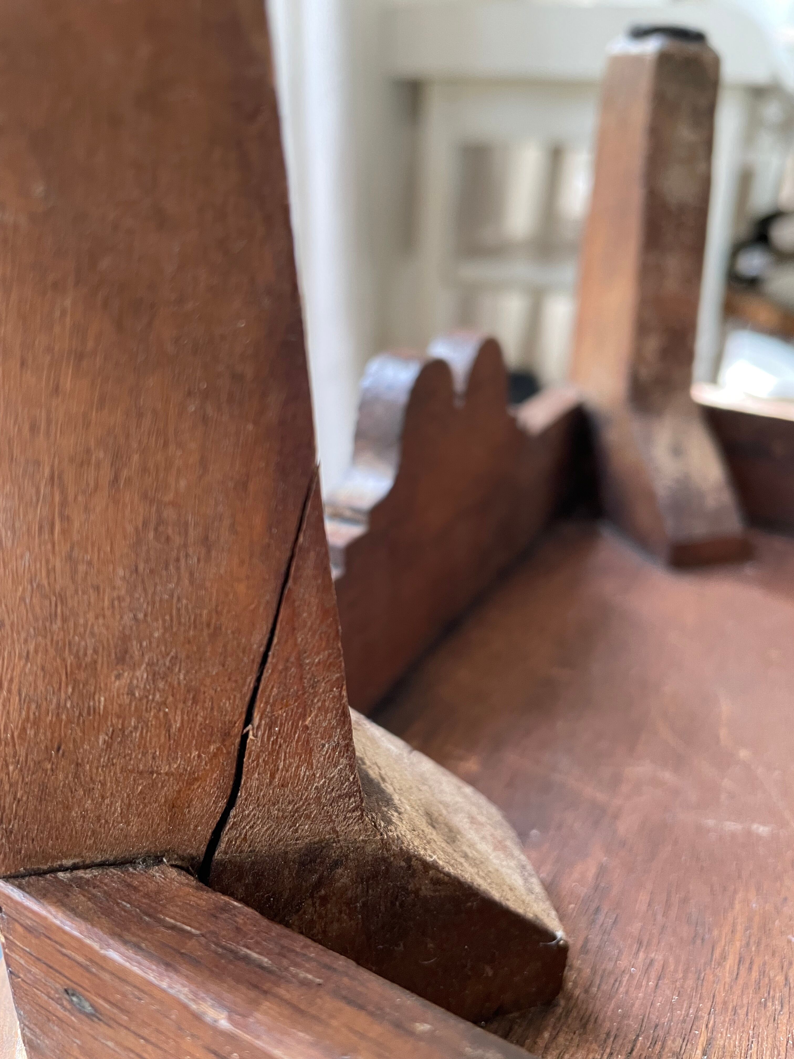 Heated footrest / old foot warmer