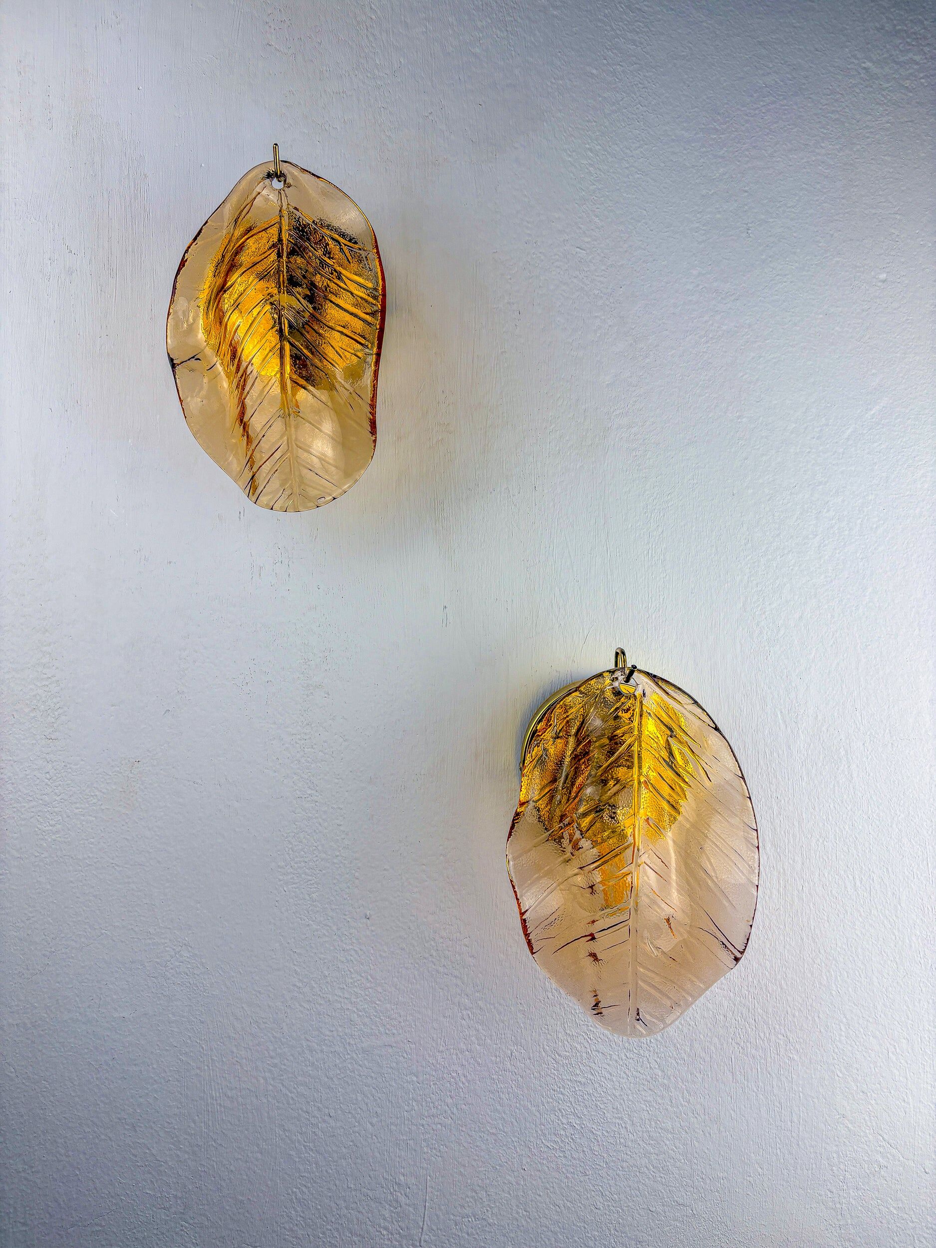 Pair of "Leaf" Murano pink glass wall sconces, Italy, circa 1970s