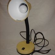 Lampe de bureau métal jaune de 1970