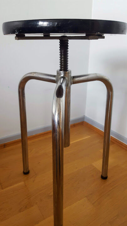 Tabouret formica à vis