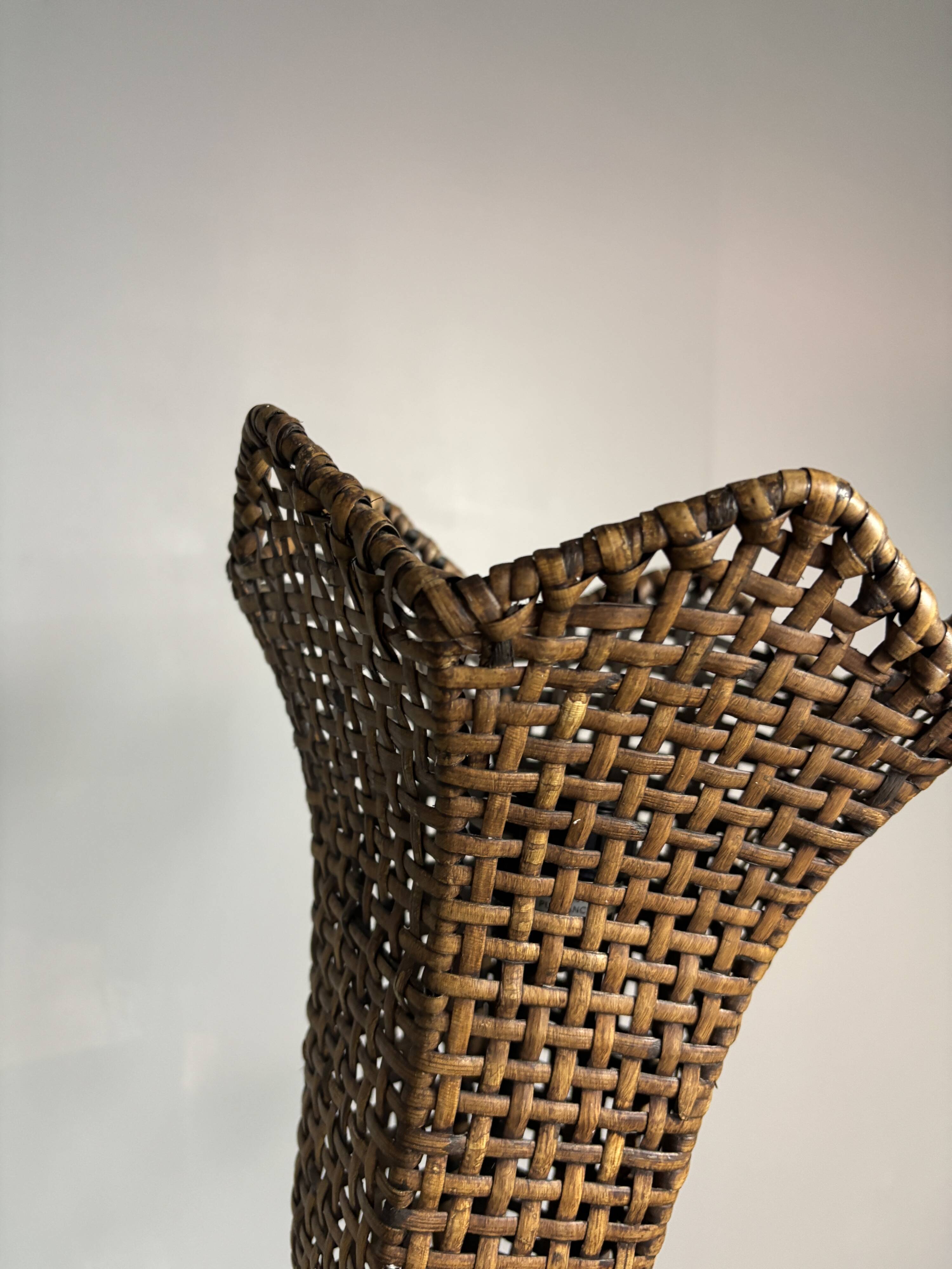 Large midcentury rattan wicker flower table lamp, 1960s