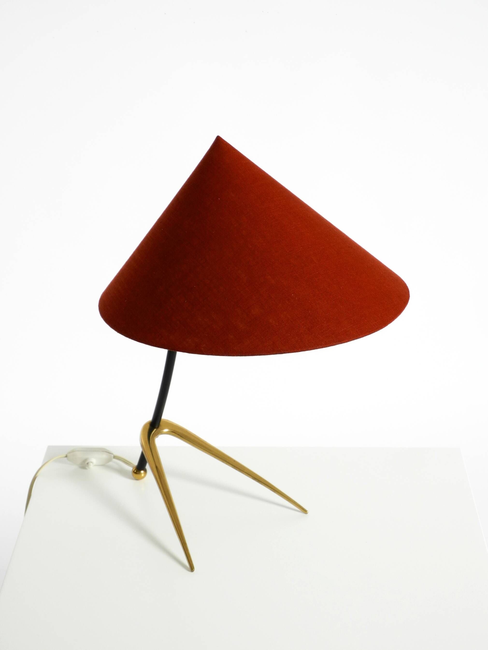 Large Kalmar Mid-Century tripod brass table lamp with a new fabric shade
