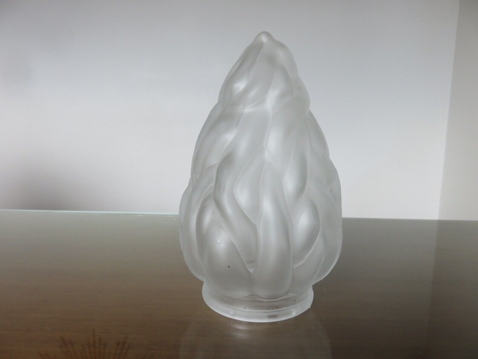 Tulip in frosted satin glass