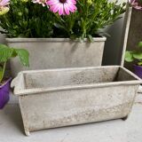 Small industrial planter