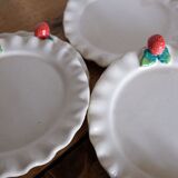 Service dessert in old strawberry Moutiers