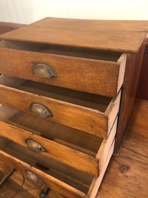 Wooden haberdashery furniture with 4 drawers