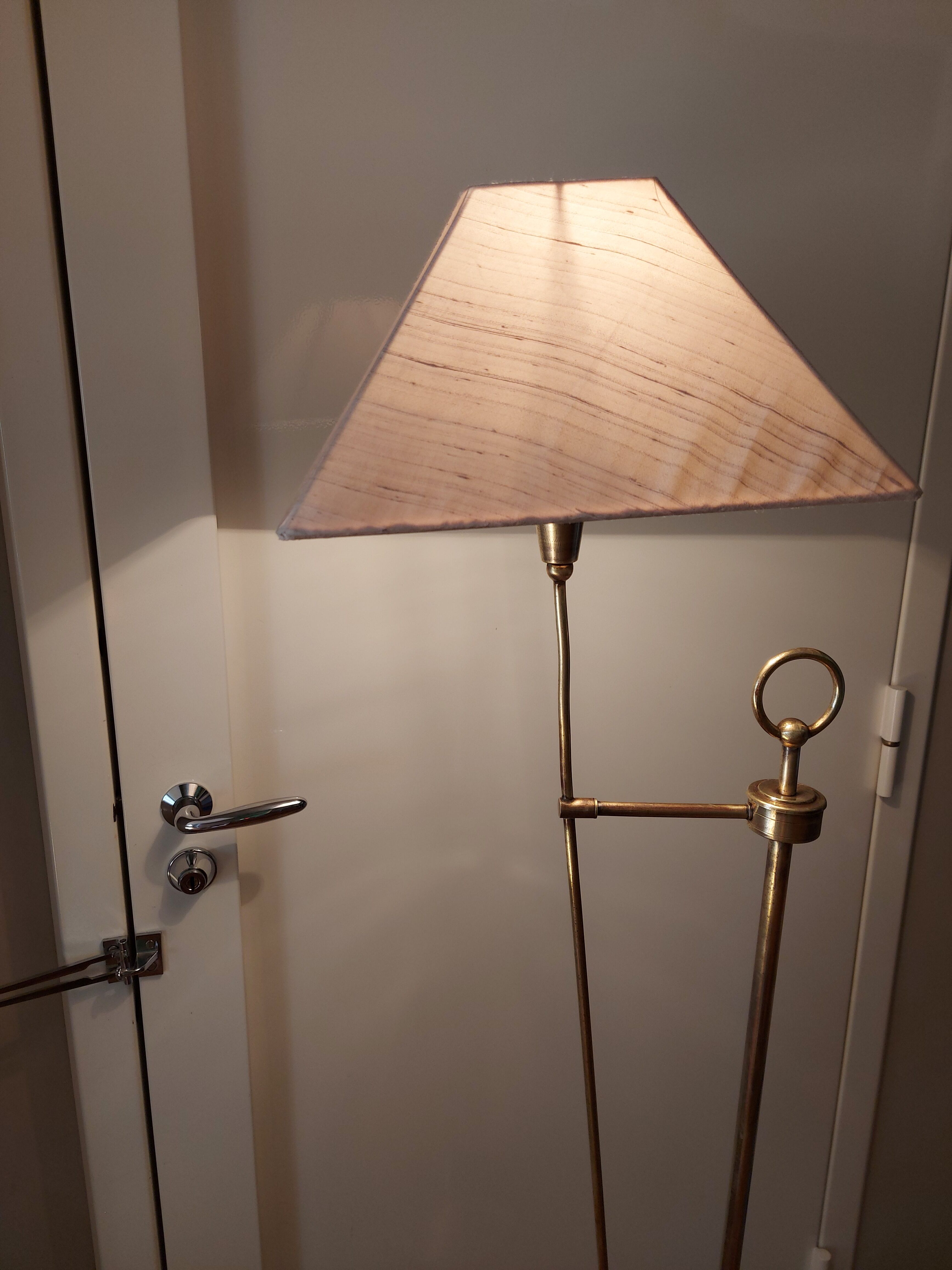 50'S lunel brass lamppost