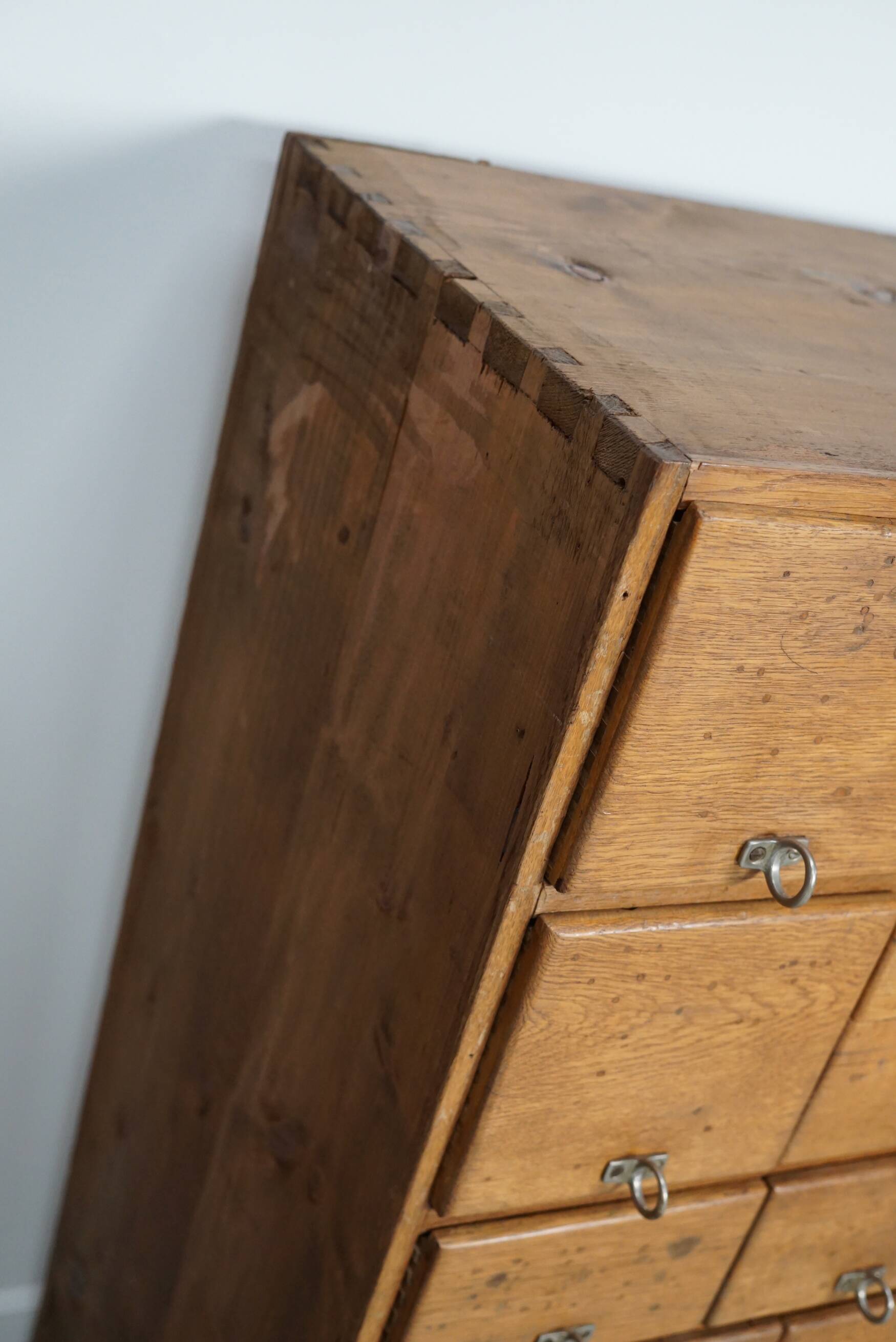 Armoire d'apothicaire vintage allemande en pin et chêne, années 1950