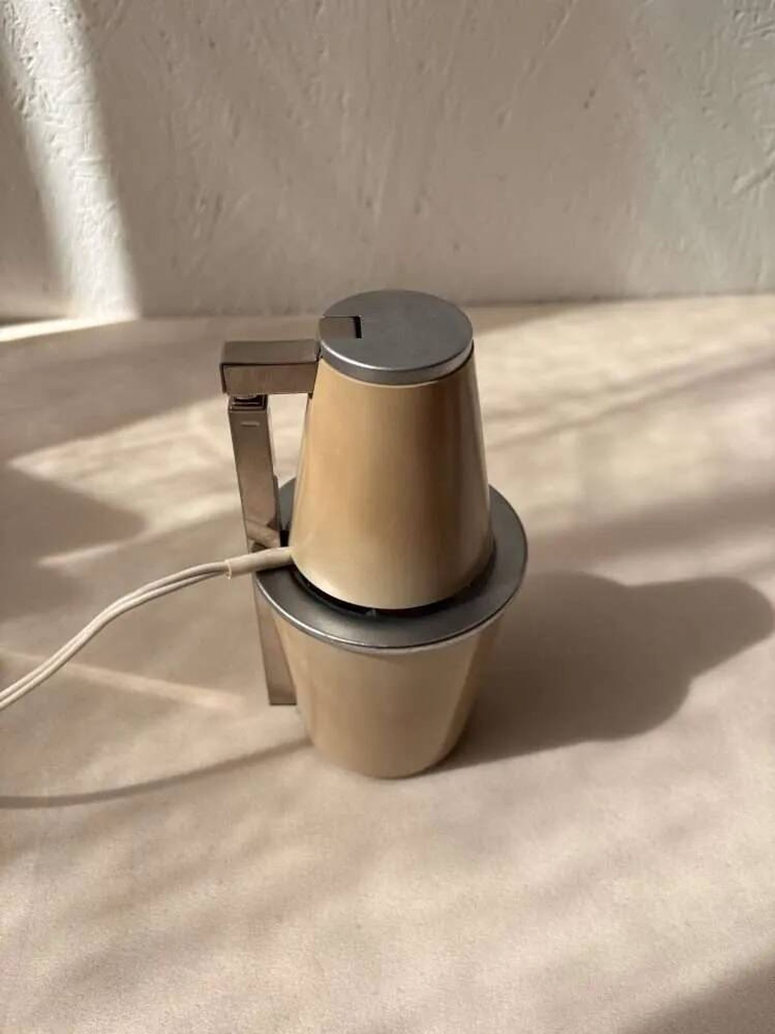 Lampe vintage Hala Lampette beige années 70