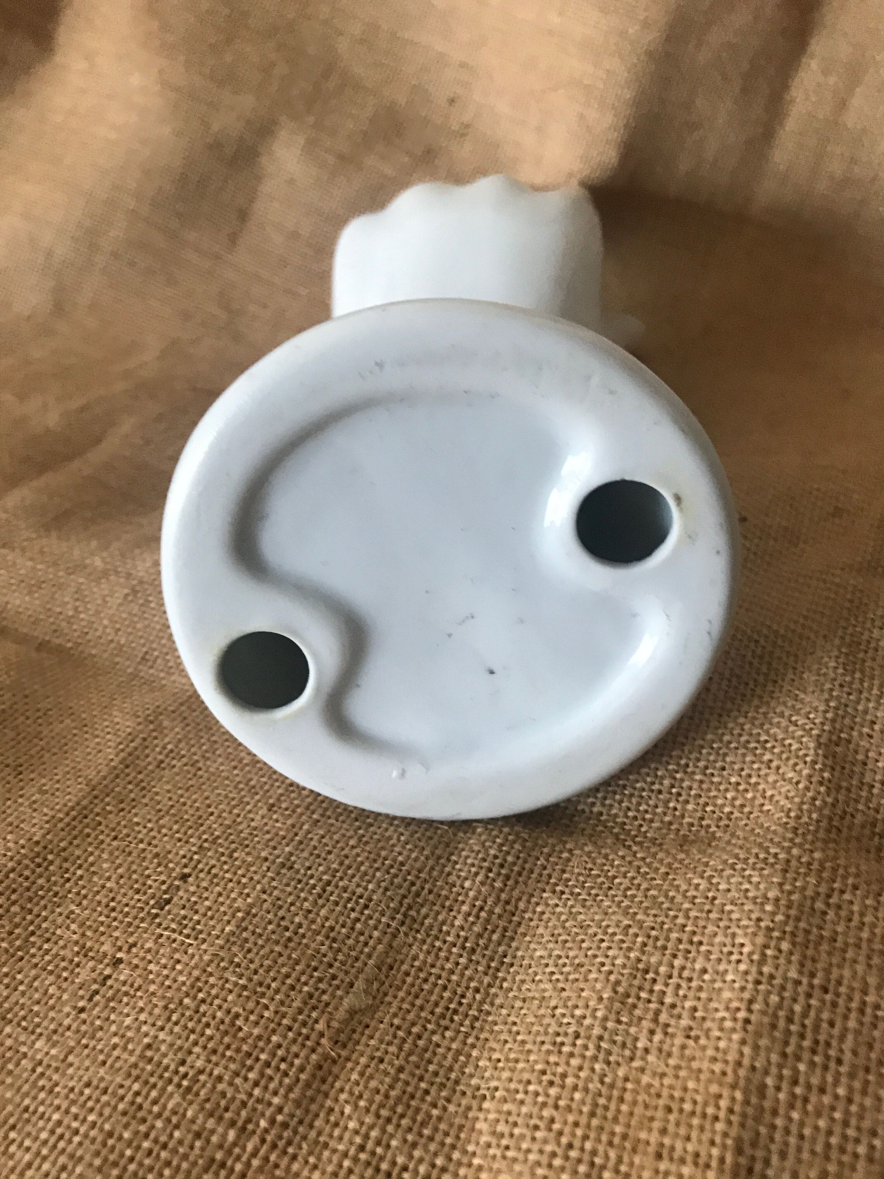 Vintage white baguier
