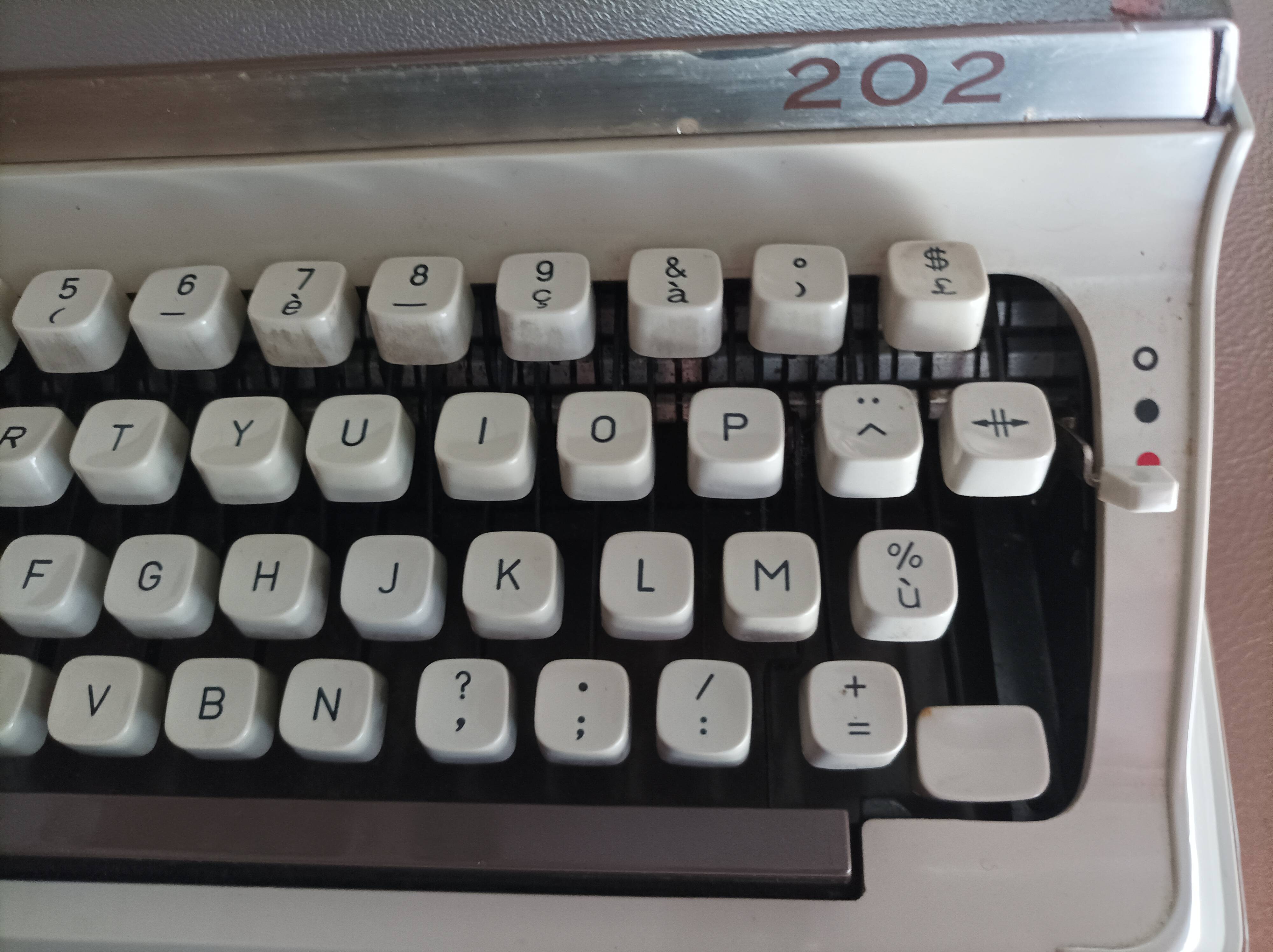 Royal 203 cappuccino & cream revised new ribbon