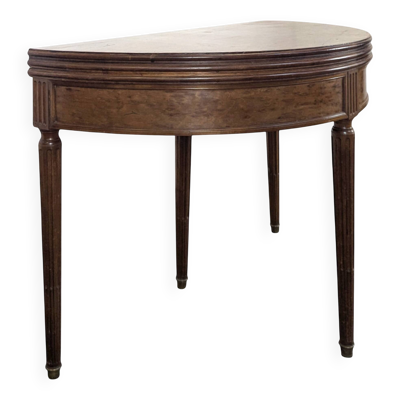 Table demi-lune ou table de jeu en acajou moucheté