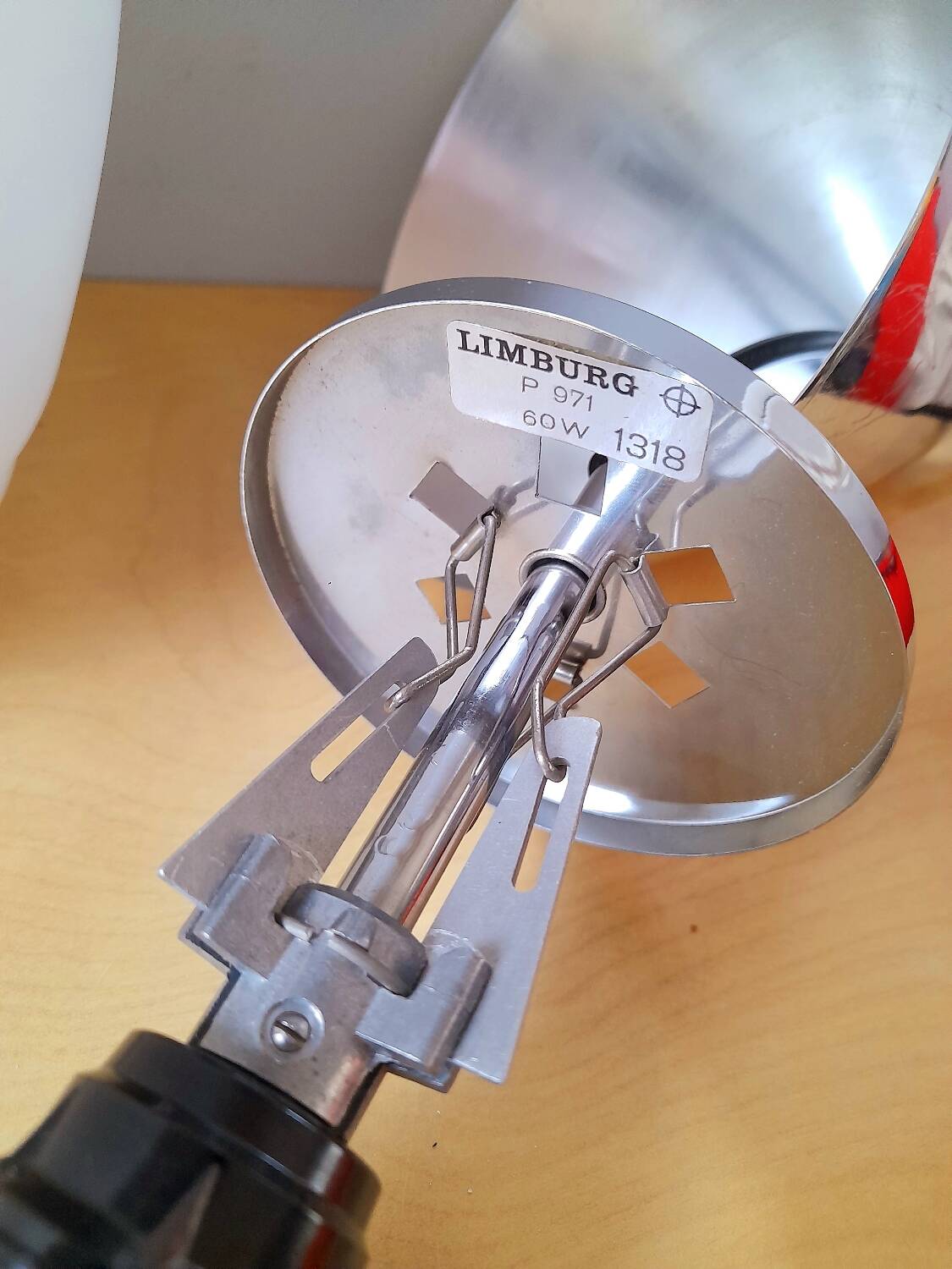 Suspension in opaline Limburg, drop model, 1970.