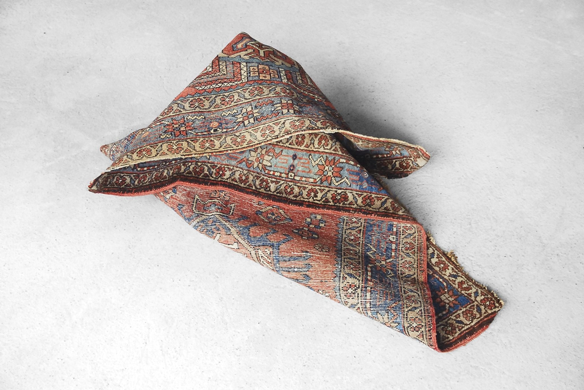 Antique Hand-woven Persian Heriz Carpet, 1920 s - 140x97cm
