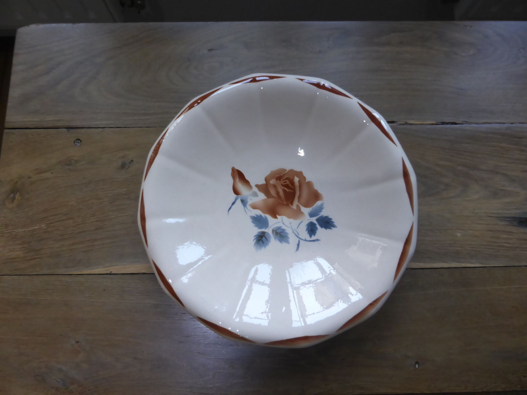 Vintage round dome serving dish from Digoin Sarreguemines 200896