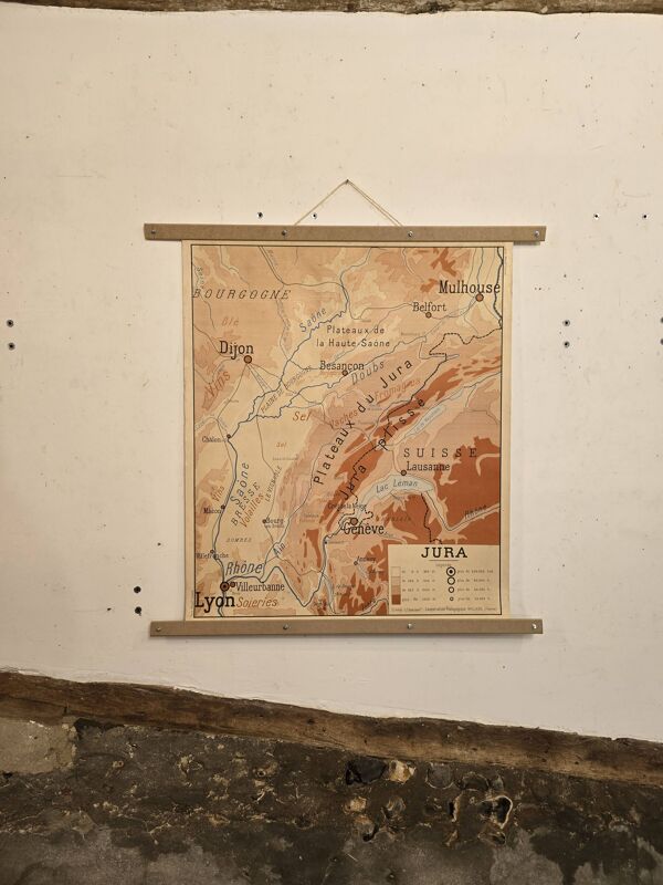 Carte de géographie carte d'école Jura et massif central