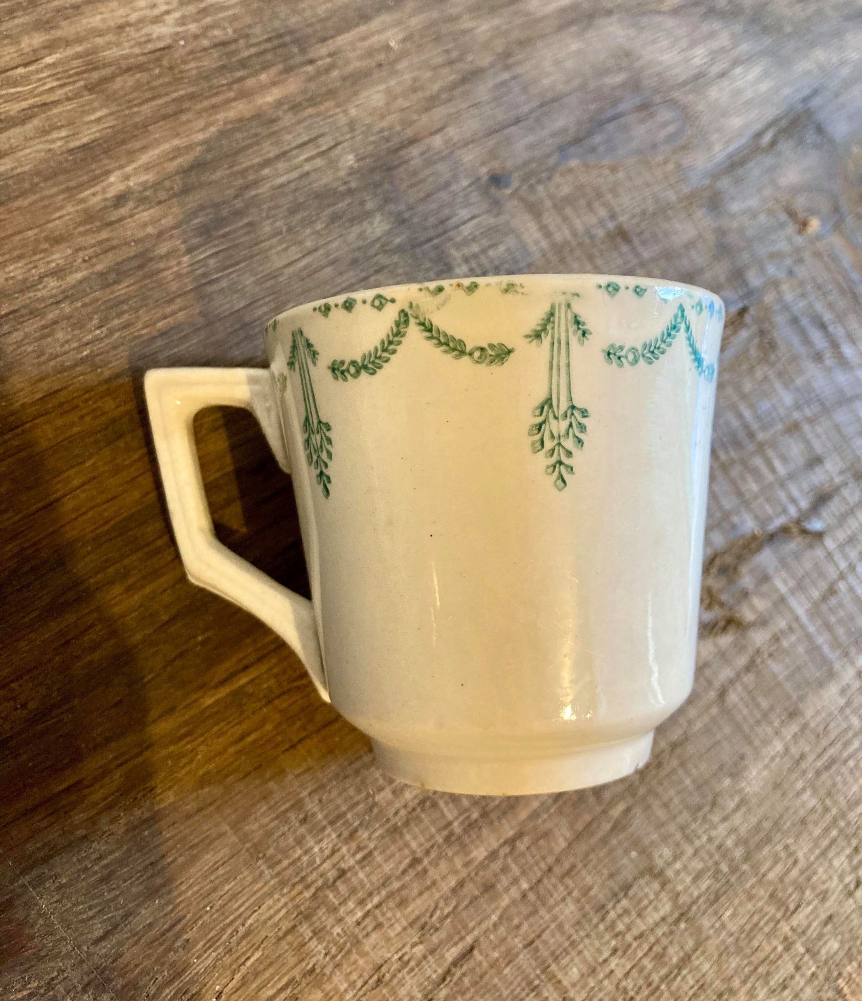 Gien opaque porcelain cup