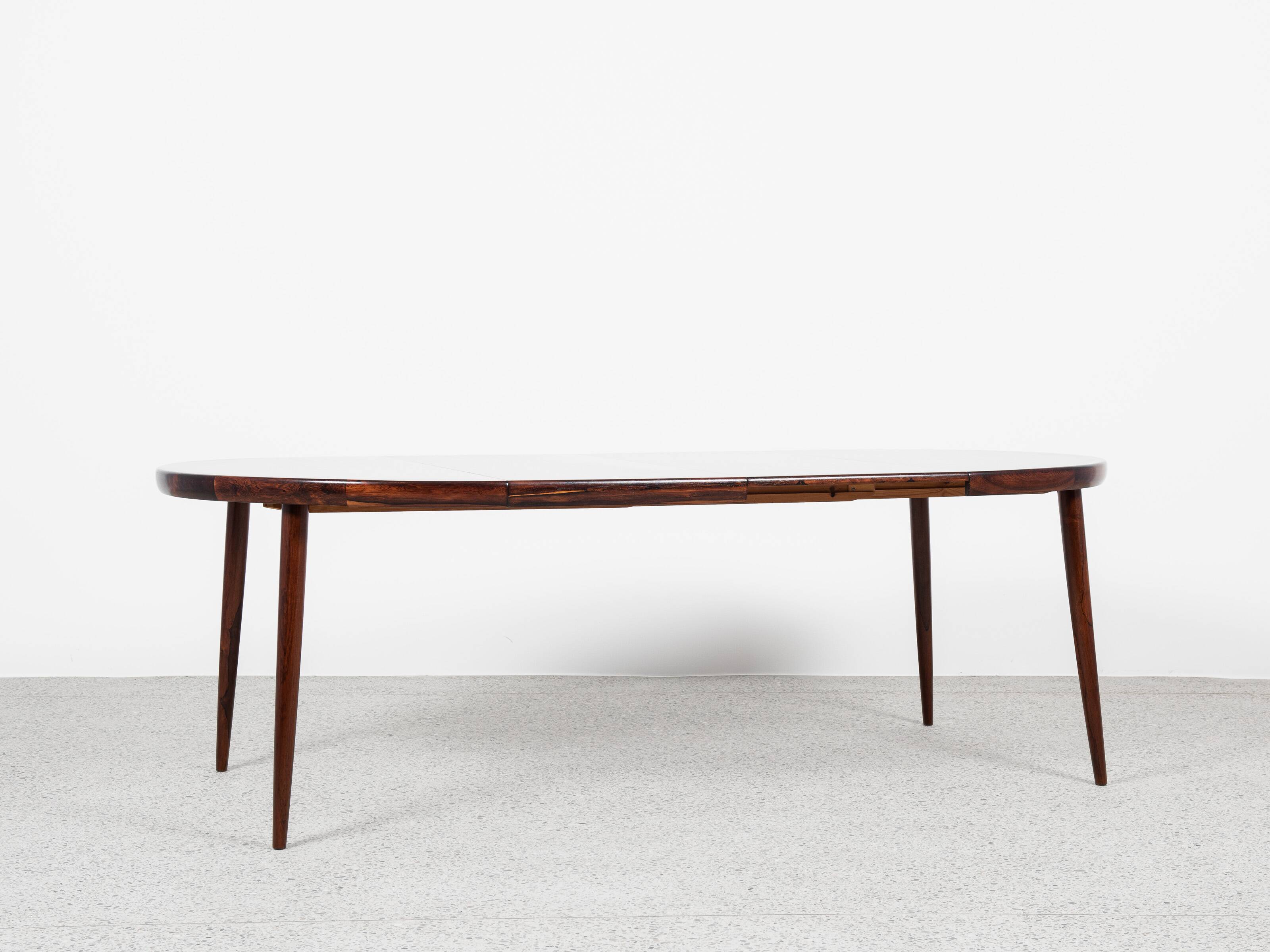 Midcentury Danish extendable round dining table in rosewood by VV Møbler 1960s