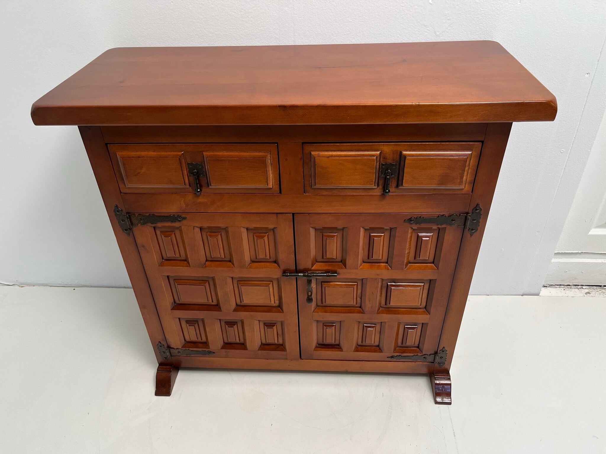 Buffet commode catalan vintage