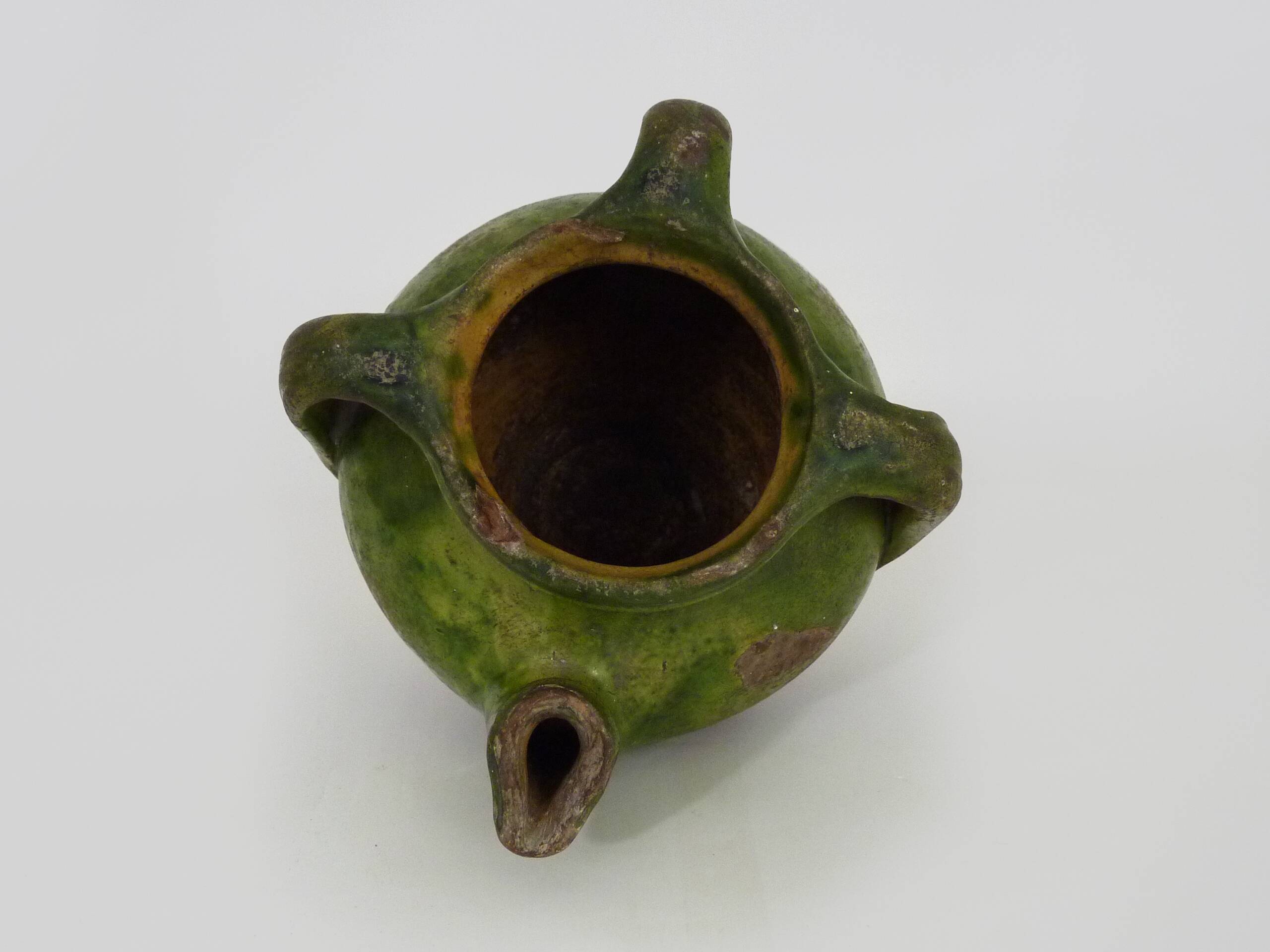 Gargoulette, pottery water pitcher in glazed green terracotta, Haute Pyrénées. 18th century