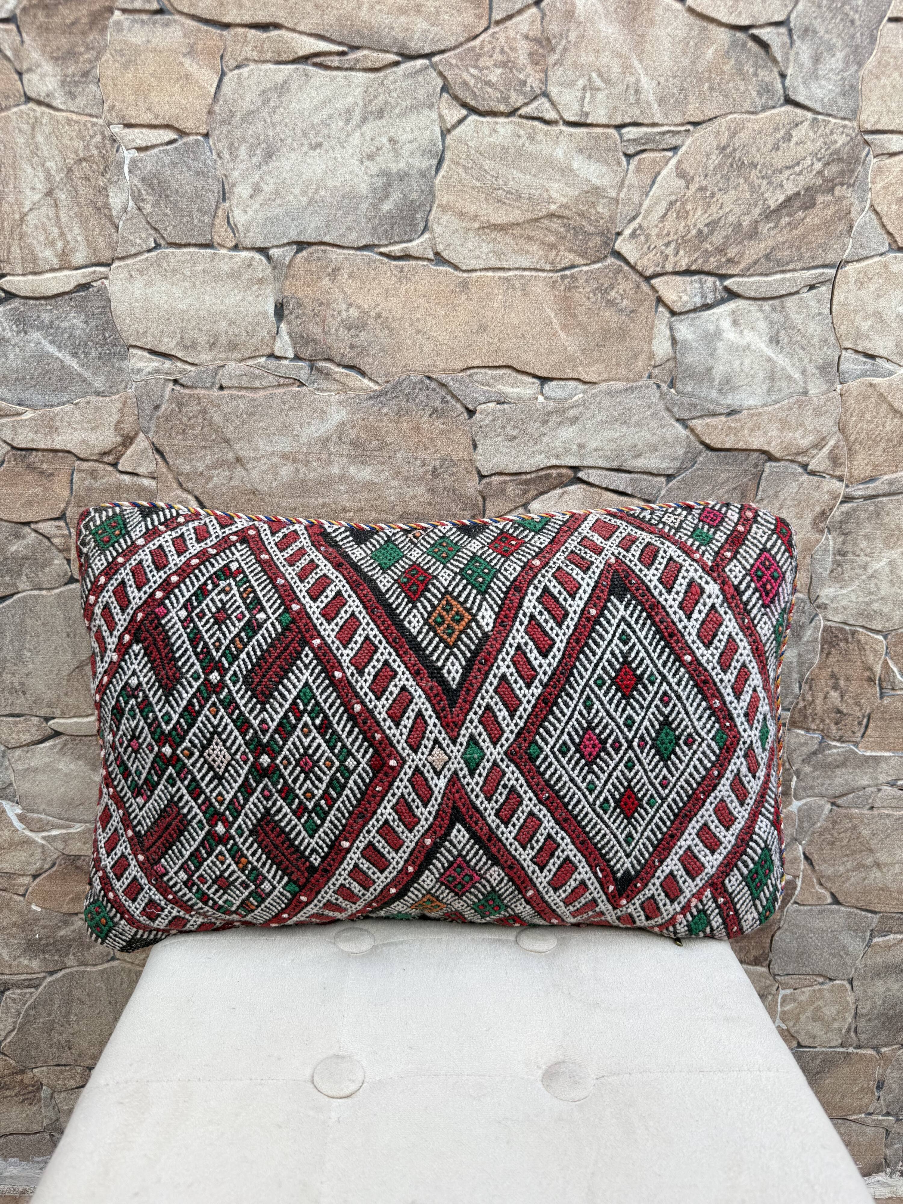 Vintage Moroccan Berber wool cushion cover