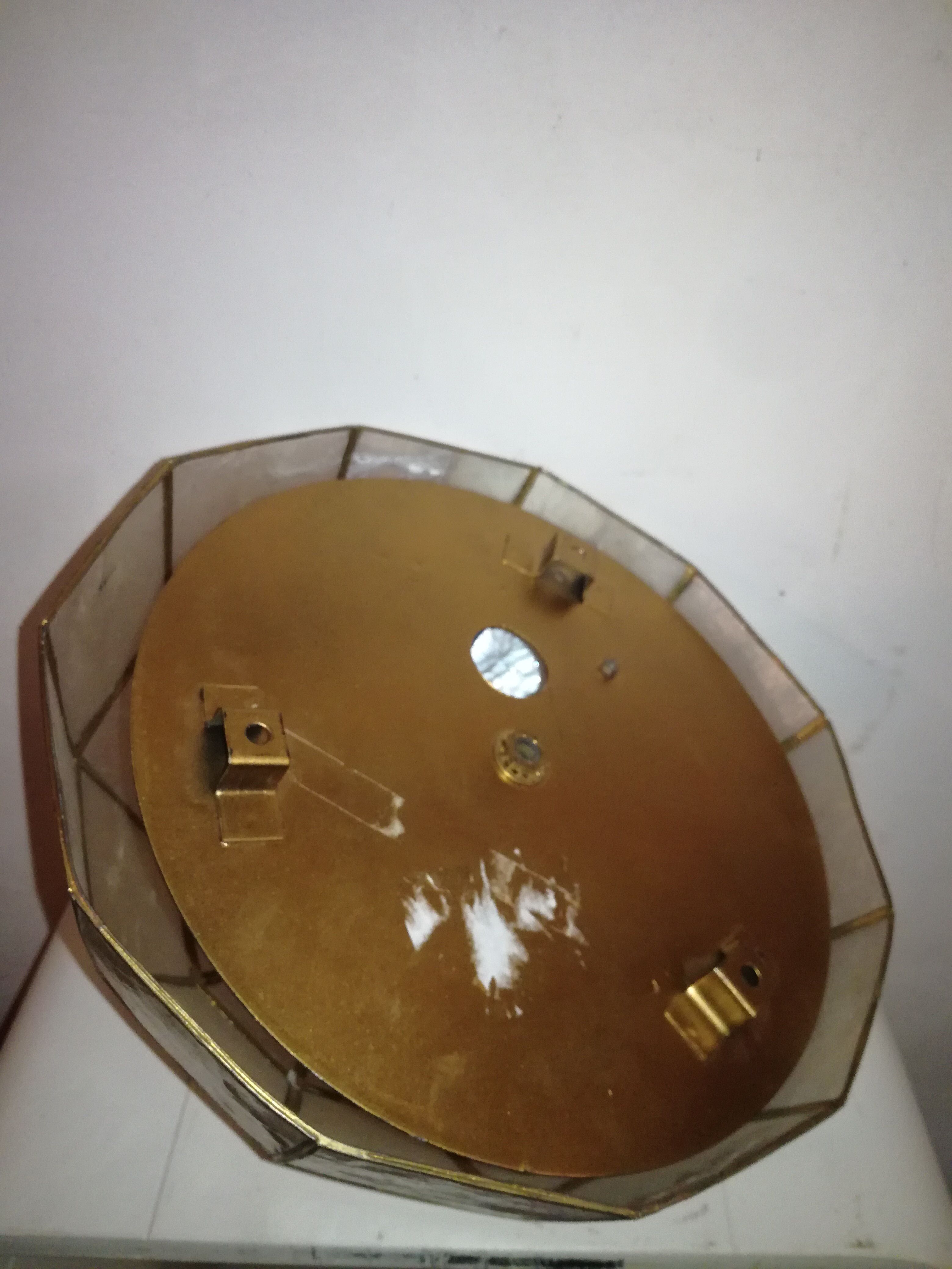Mother-of-pearl wall lamp