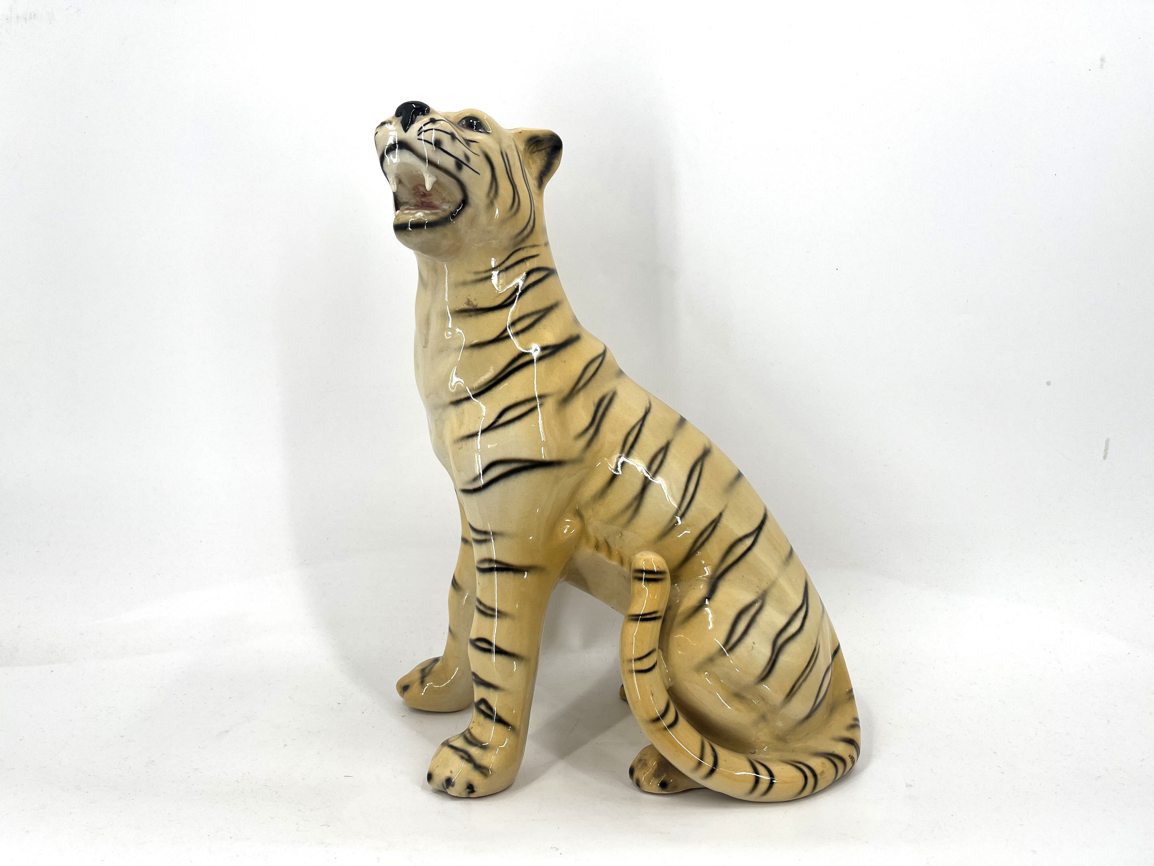 Ceramic hand painted leopard, 1960s Italy