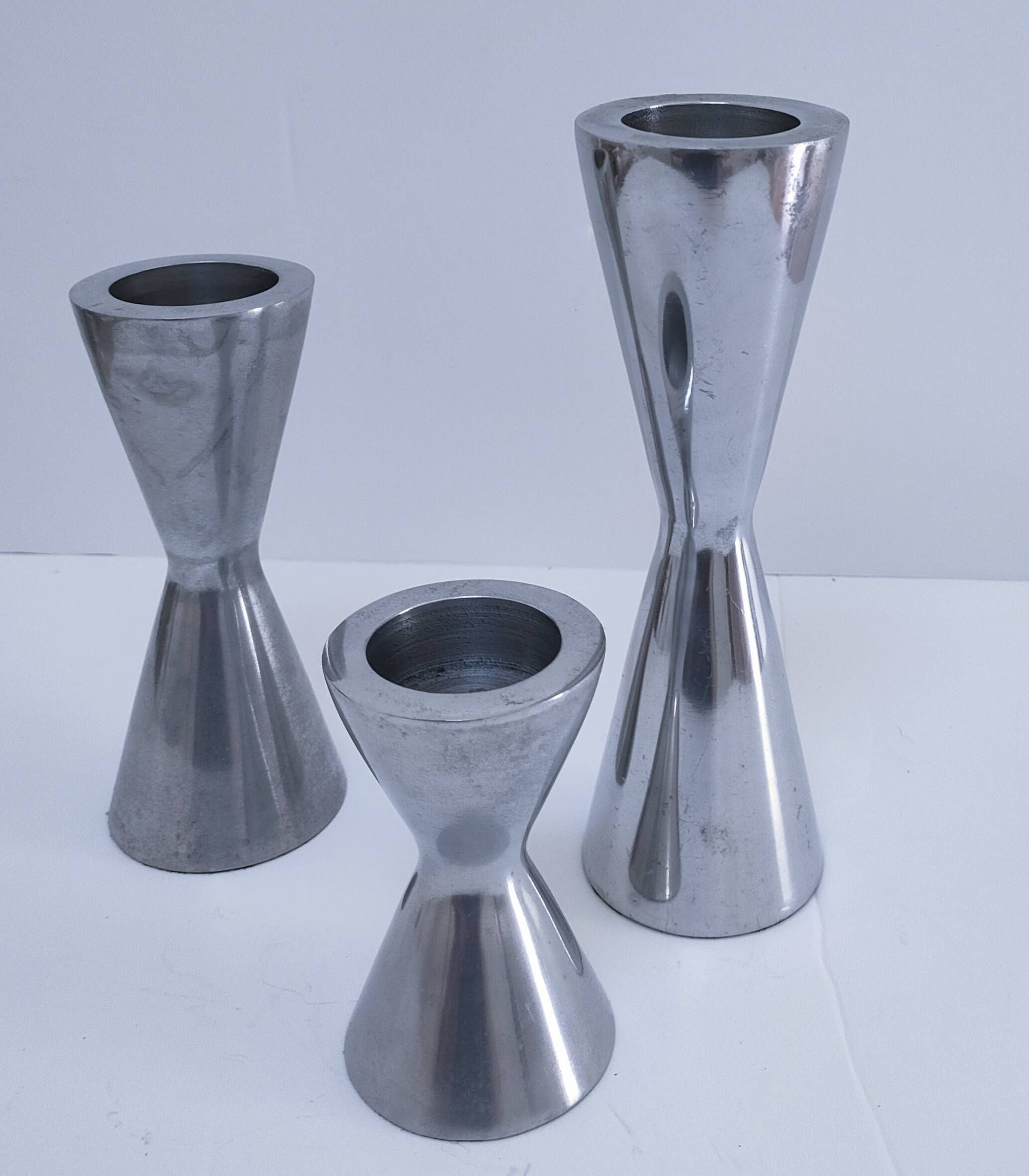 3 bougeoirs "diabolo" en aluminium, 1990