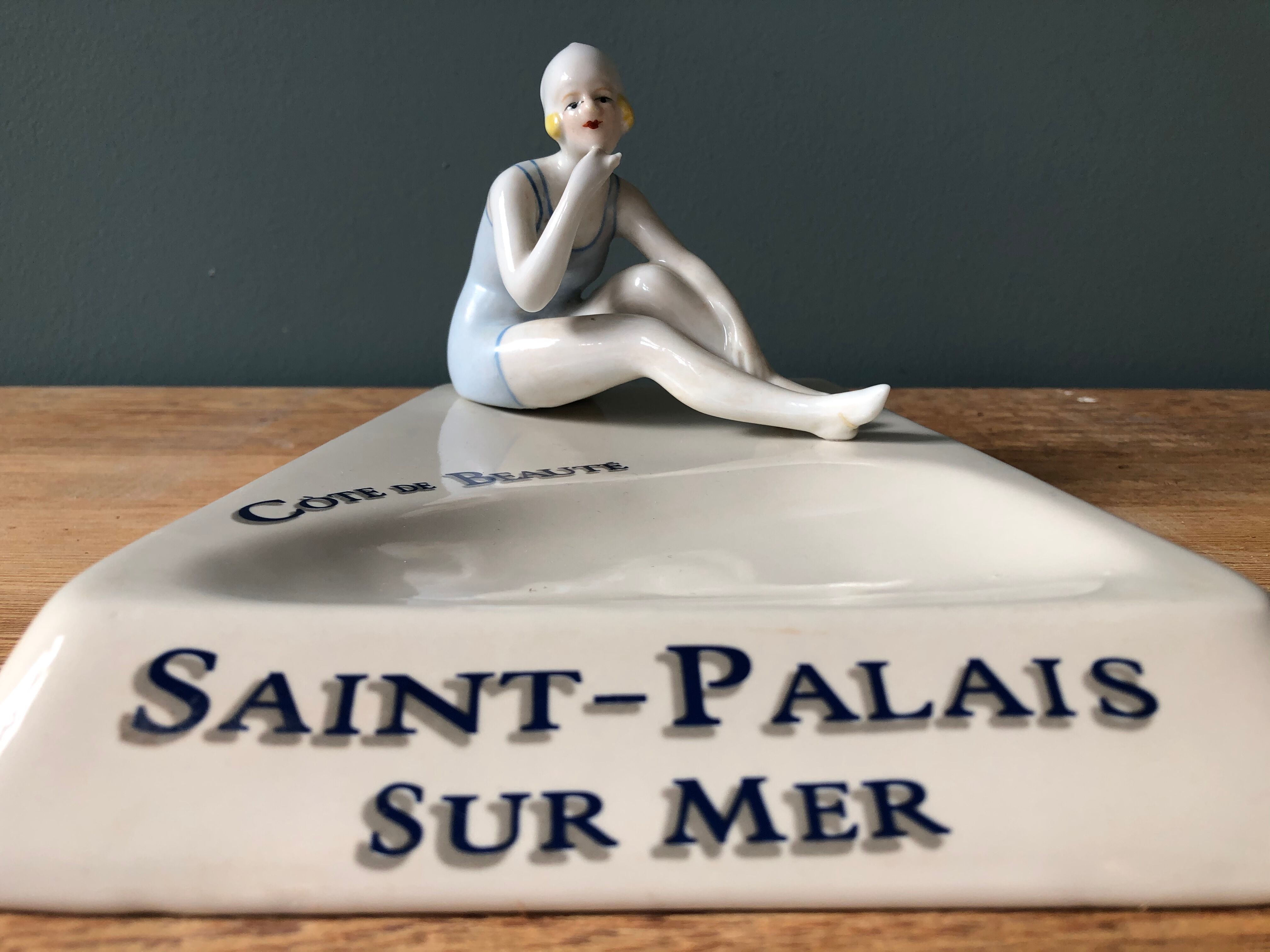 Empty pocket bather art deco